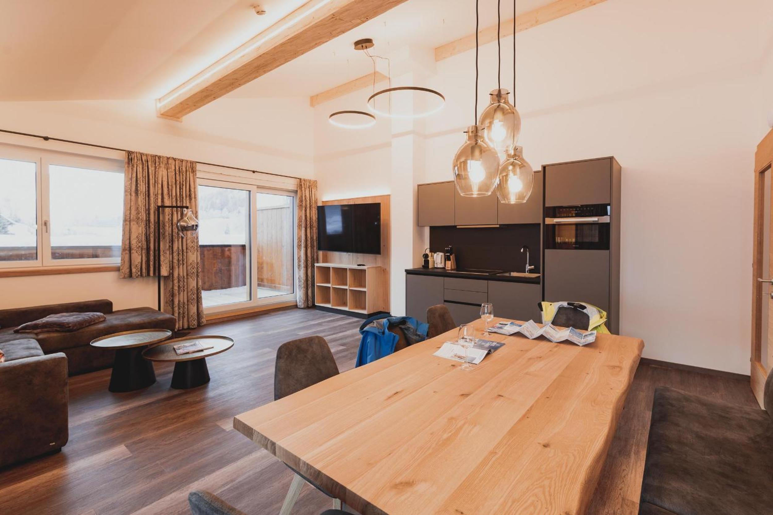 Three-Bedroom Superior Apartment photo 1