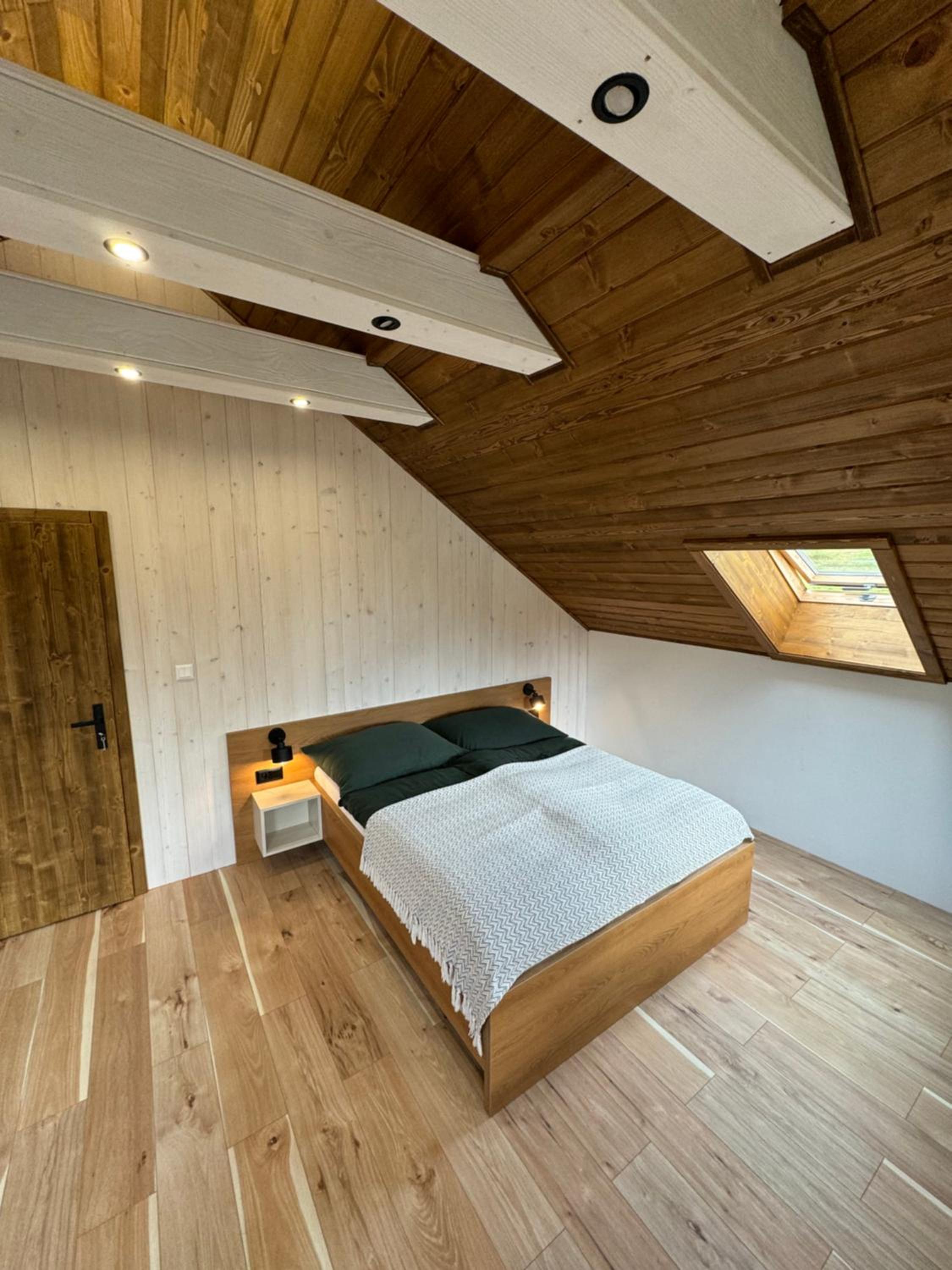 Four-Bedroom House photo 3