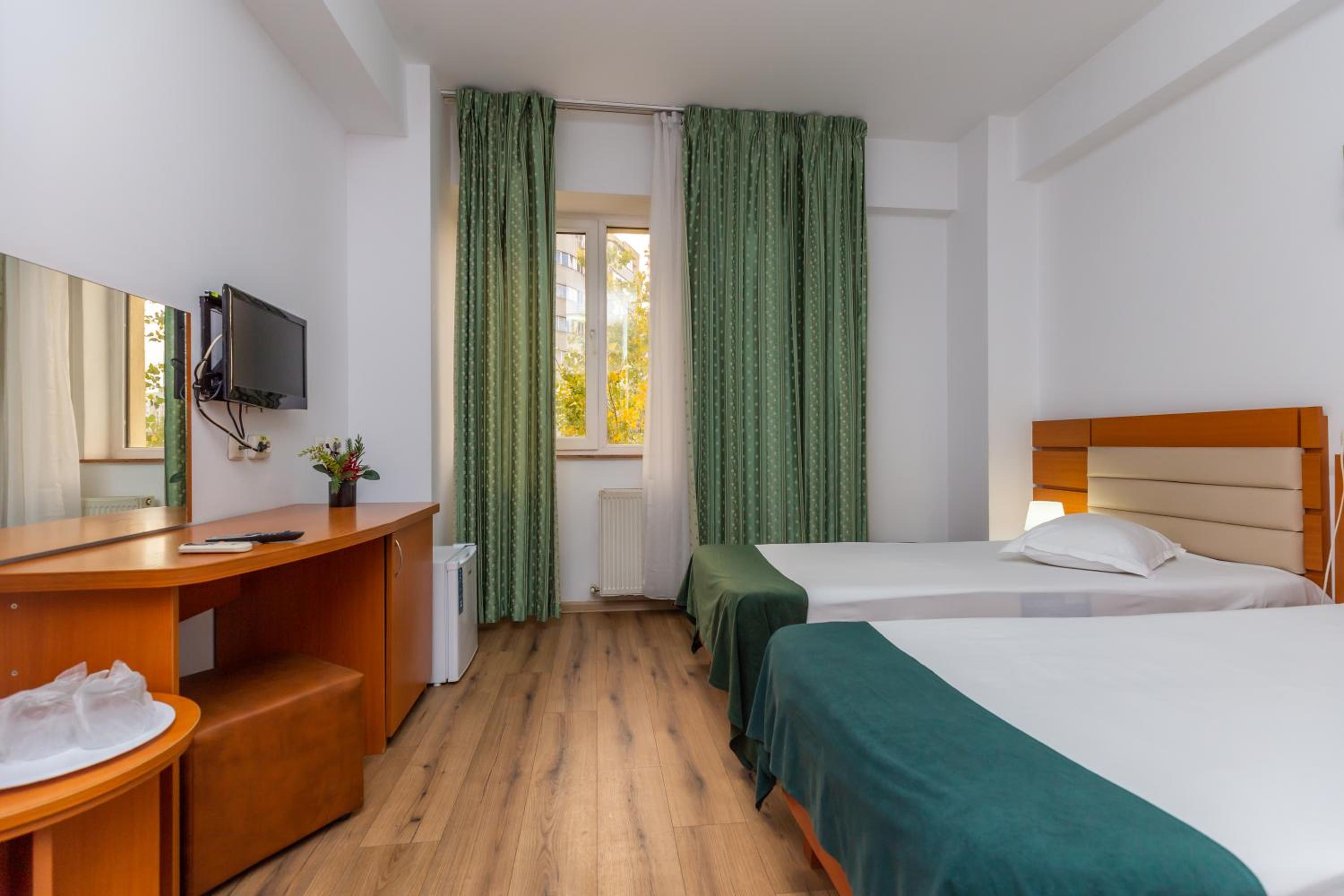 Triple Room - Photo 2