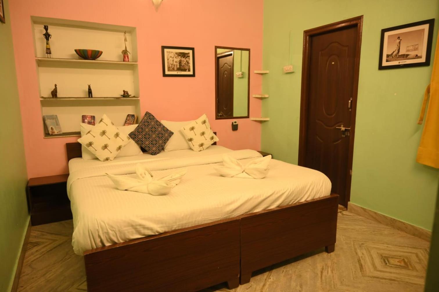 Deluxe Room - Photo 8