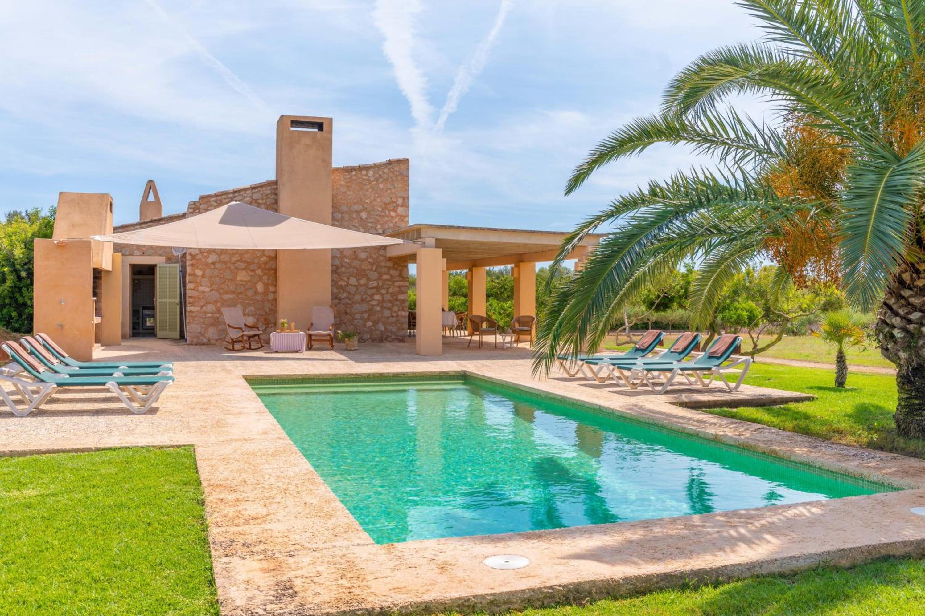 Three-Bedroom Villa photo 2