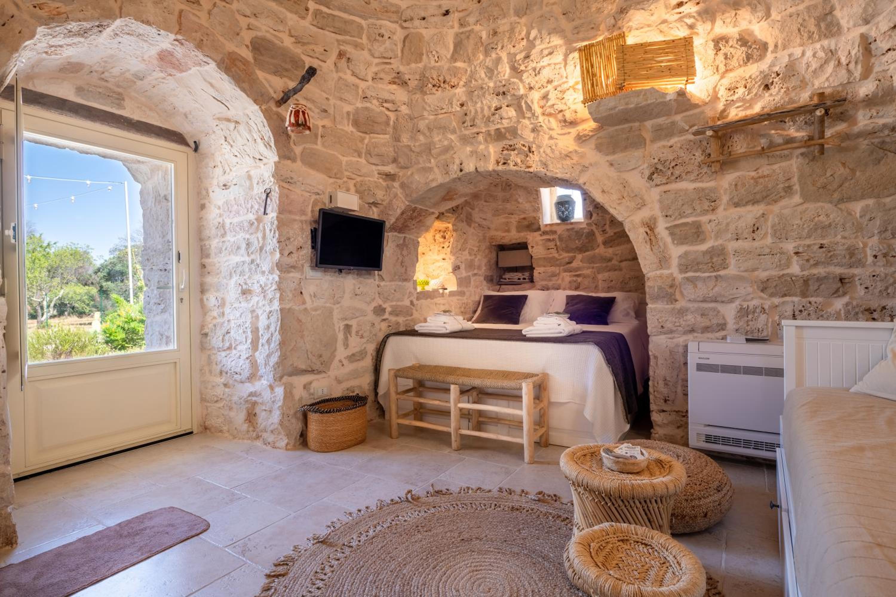 One-Bedroom House photo 2