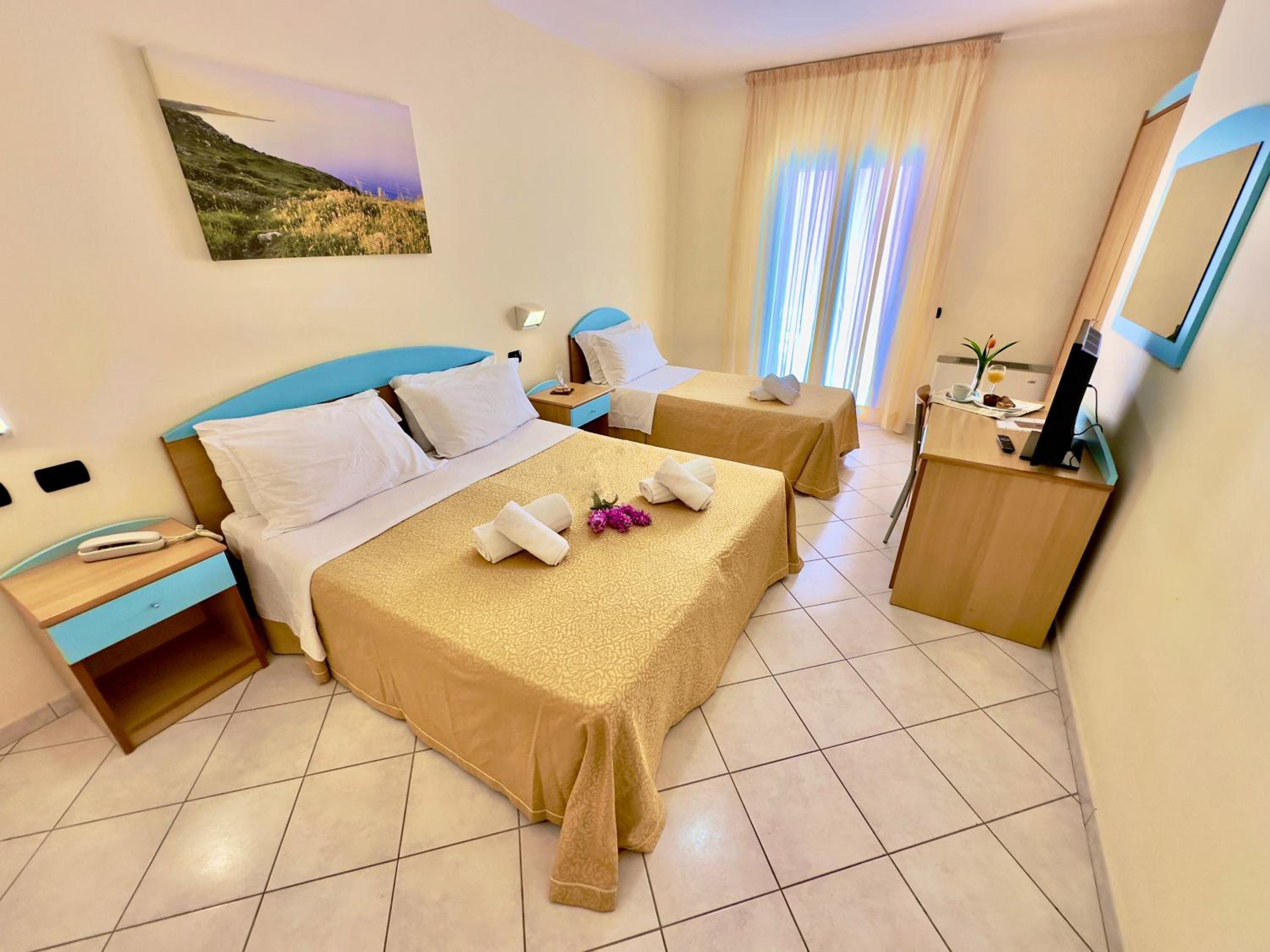 Triple Room - Photo 2