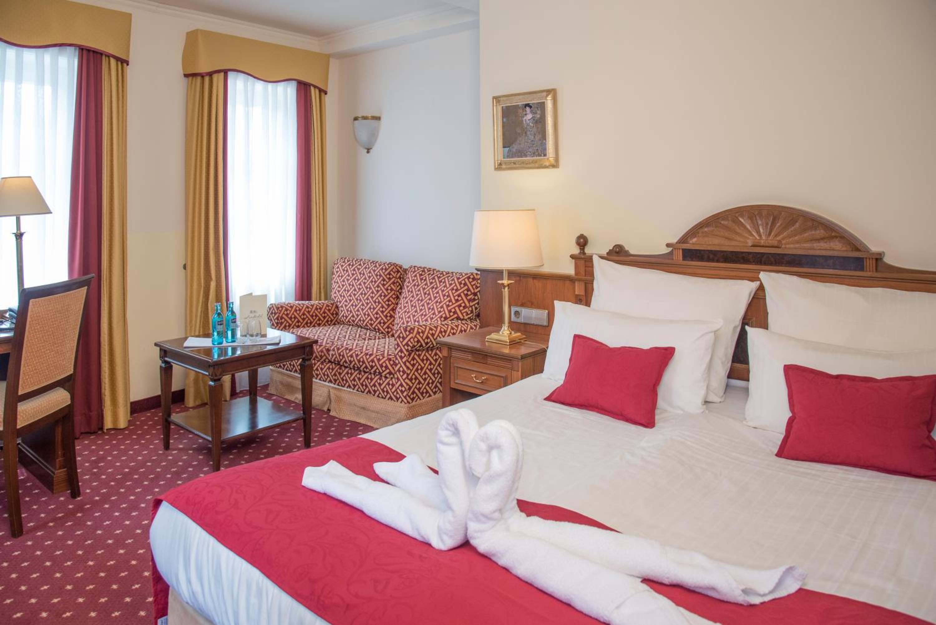 Deluxe Double Room photo 2