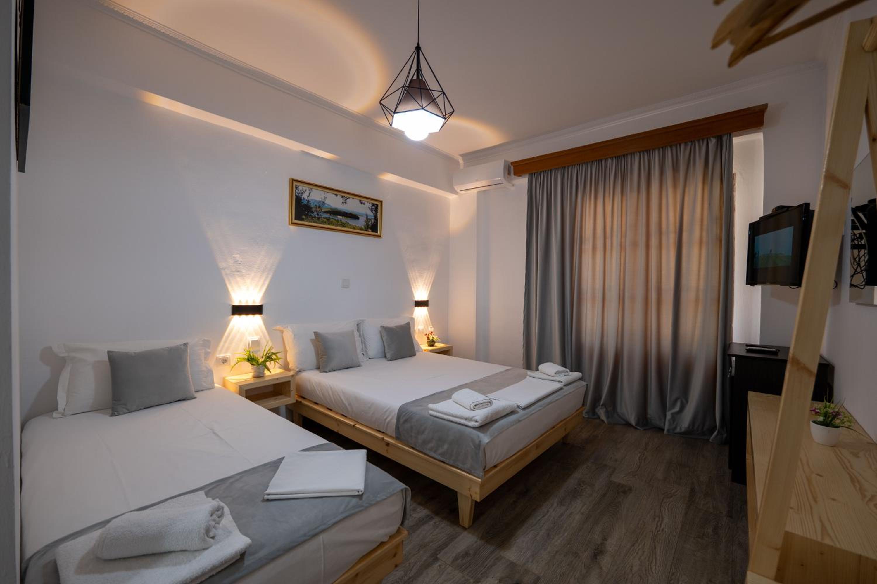 Classic Triple Room photo 1