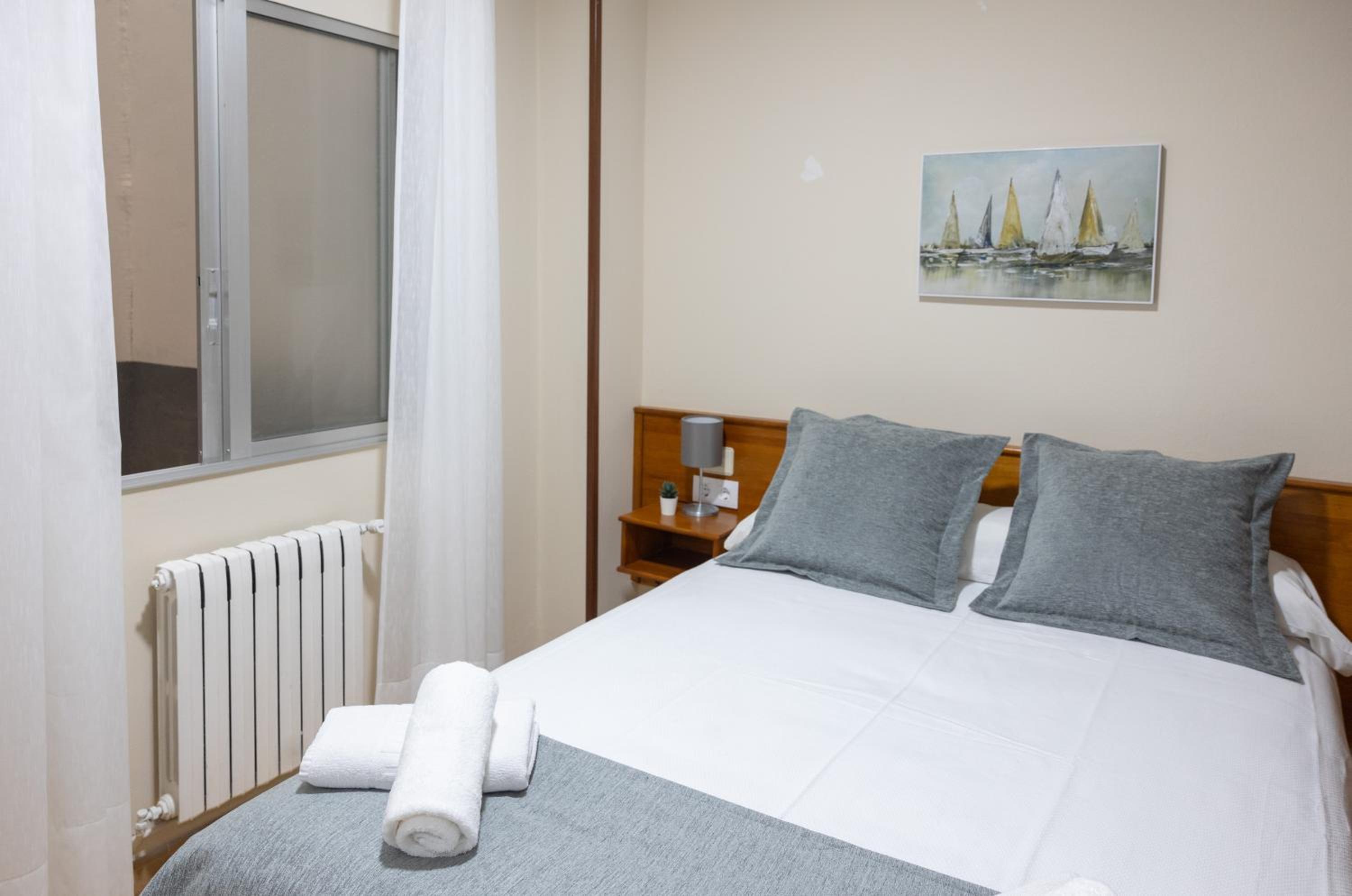Economy Double Room photo 3