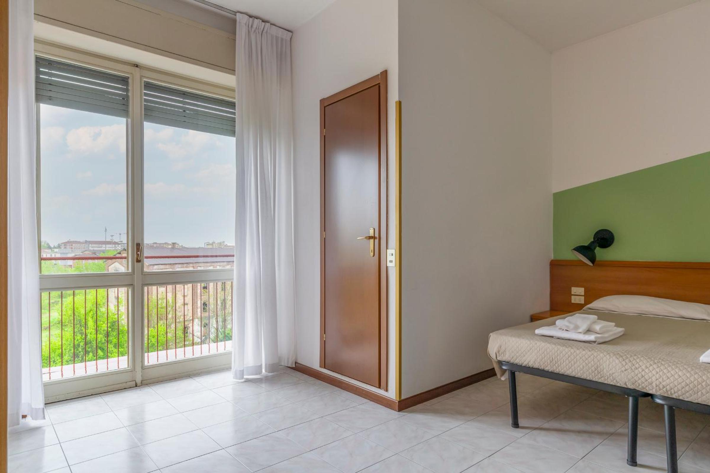 Triple Room - Photo 7