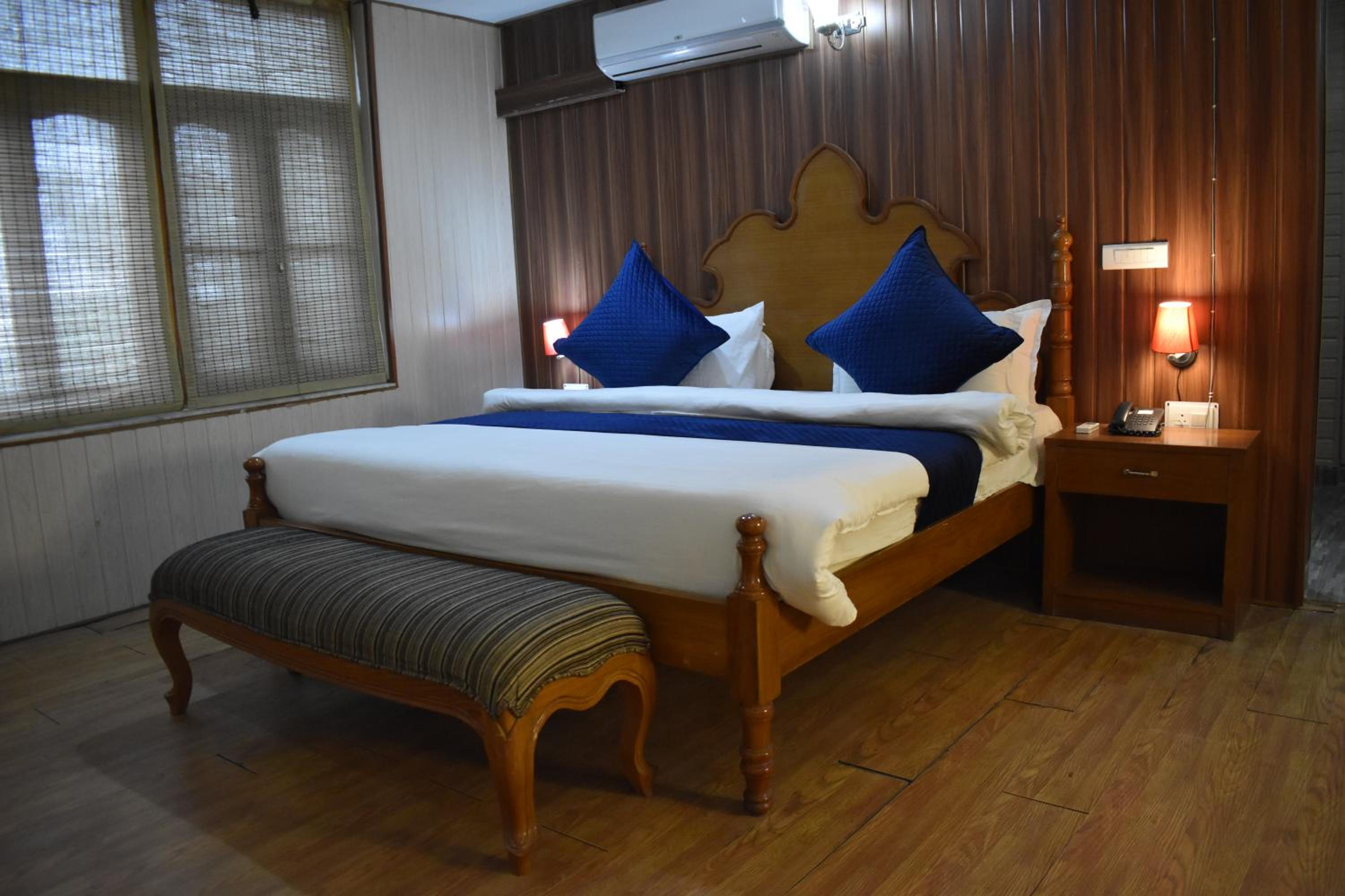 Presidential Suite photo 1
