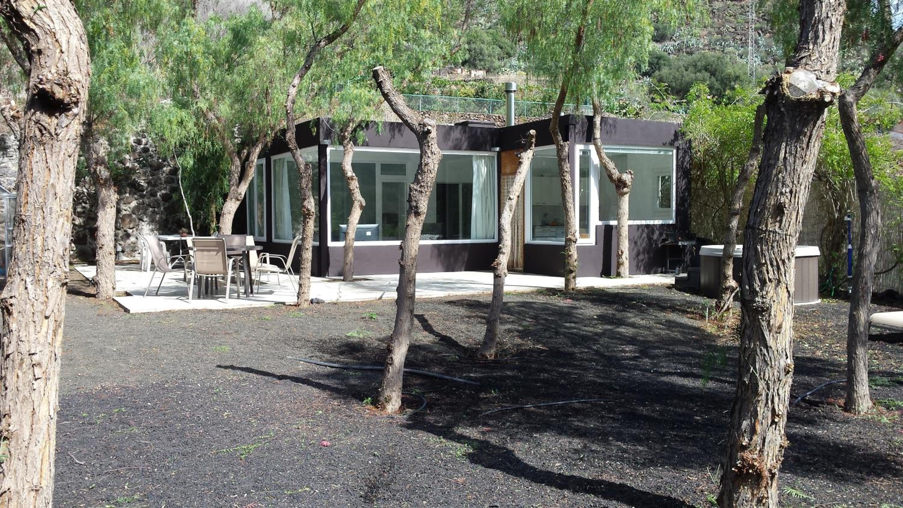 Two-Bedroom House photo 2