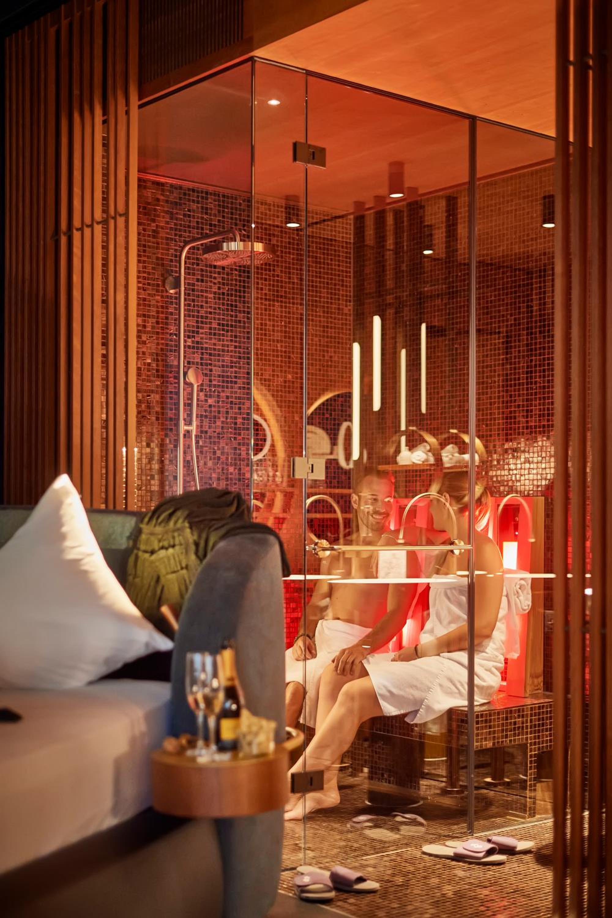 Wellness Suite with Lake View - Photo 6