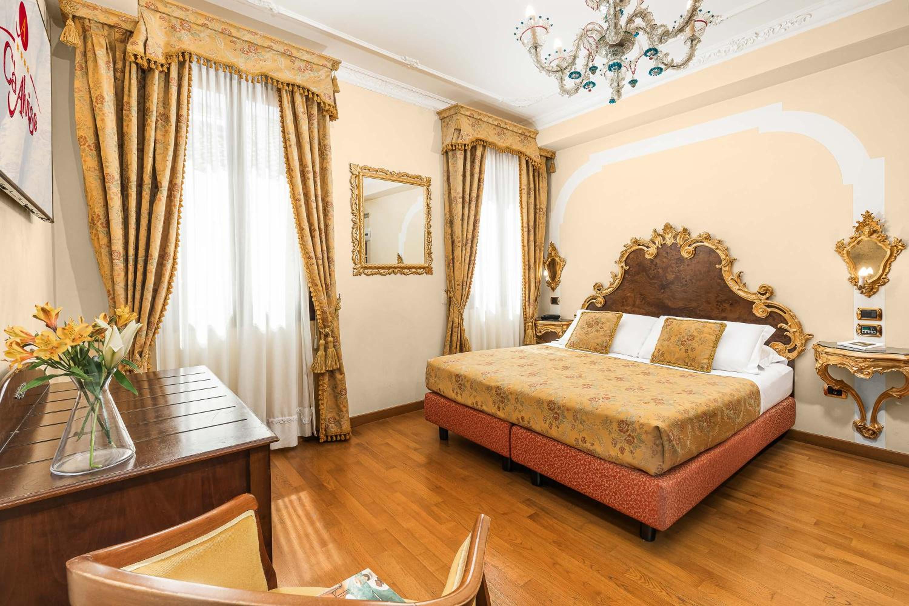 Classic Double or Twin Room