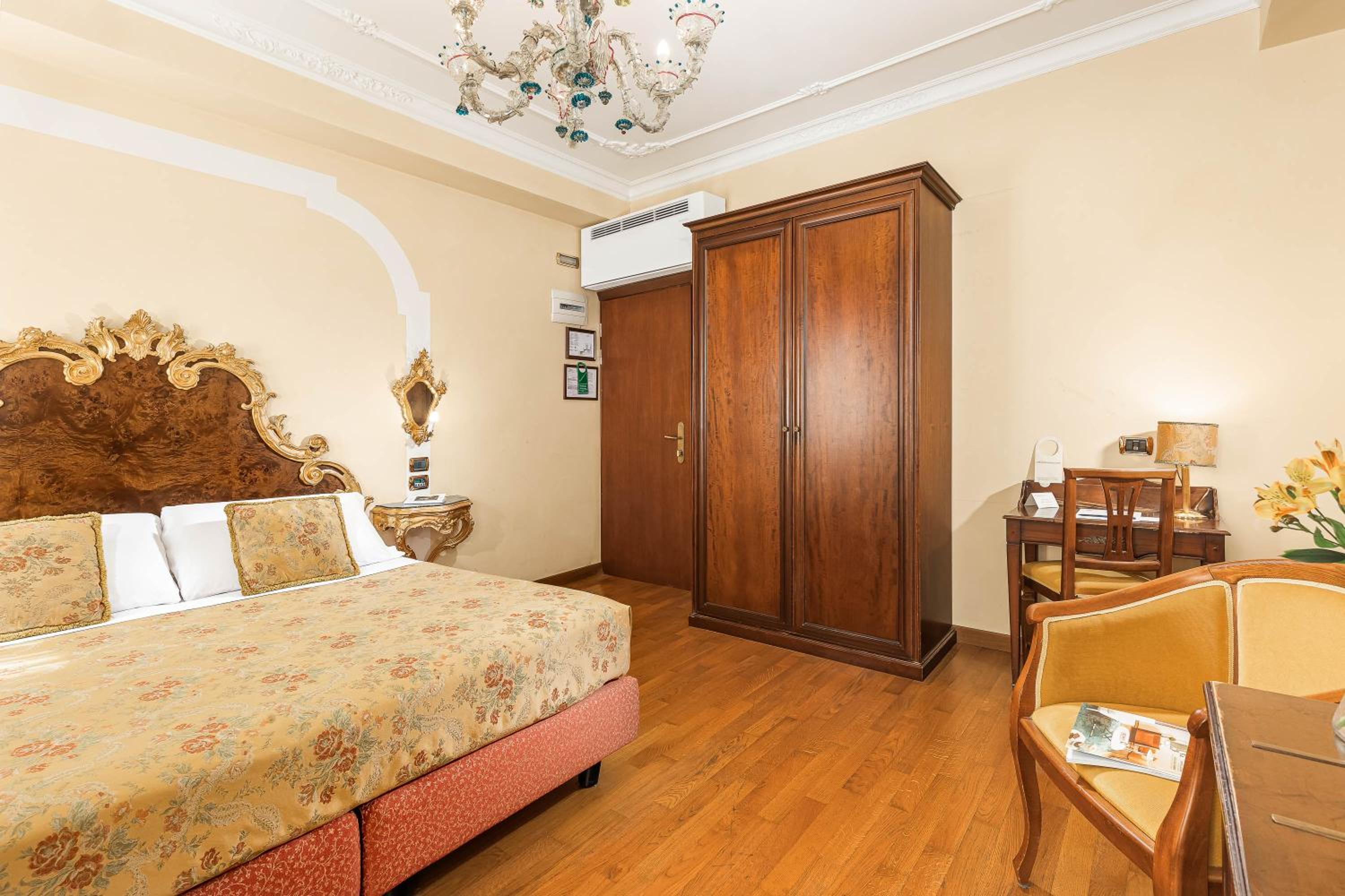 Classic Double or Twin Room