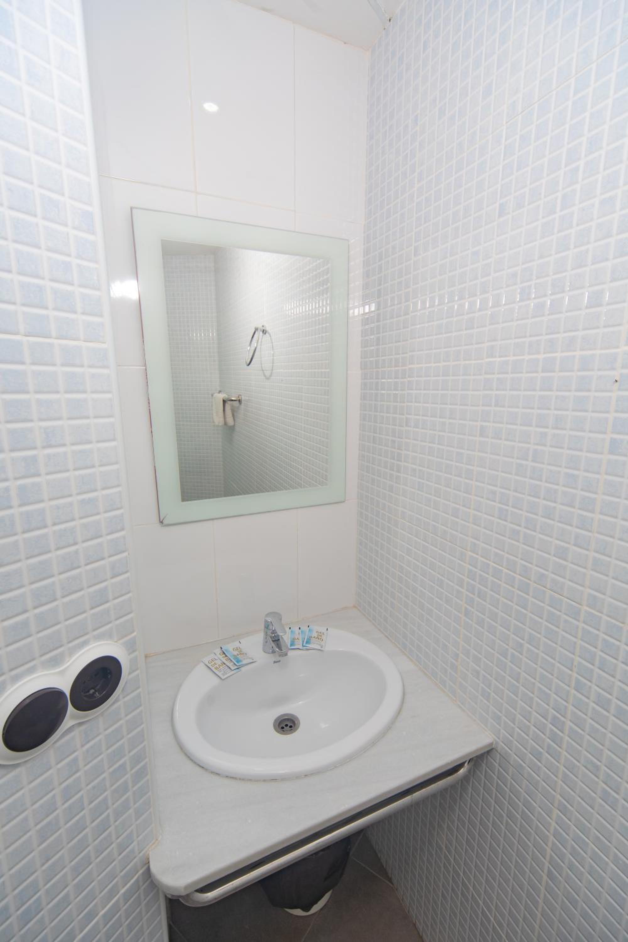 Triple Room - Photo 12