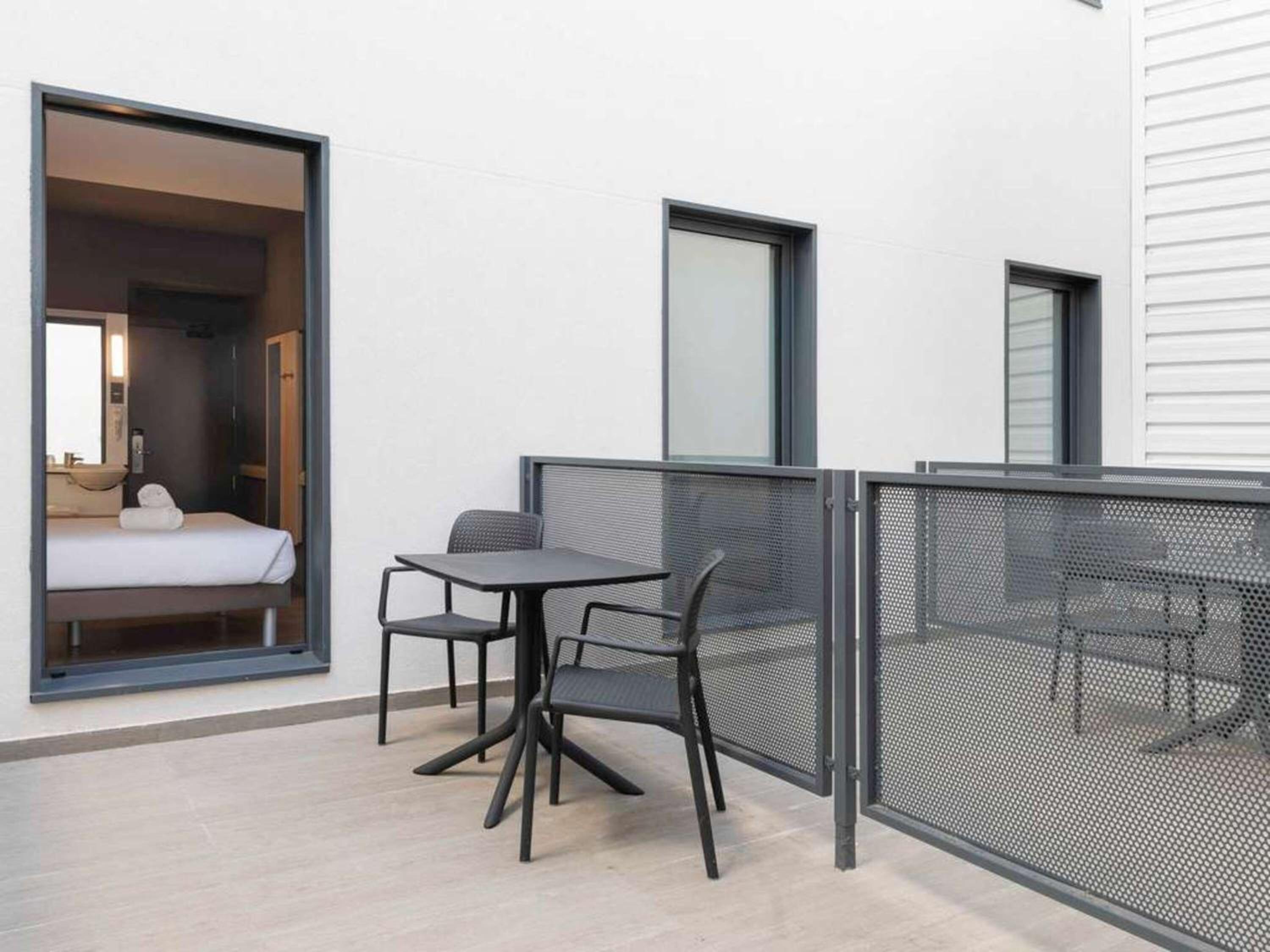 Superior Double Room with Patio - Photo 2