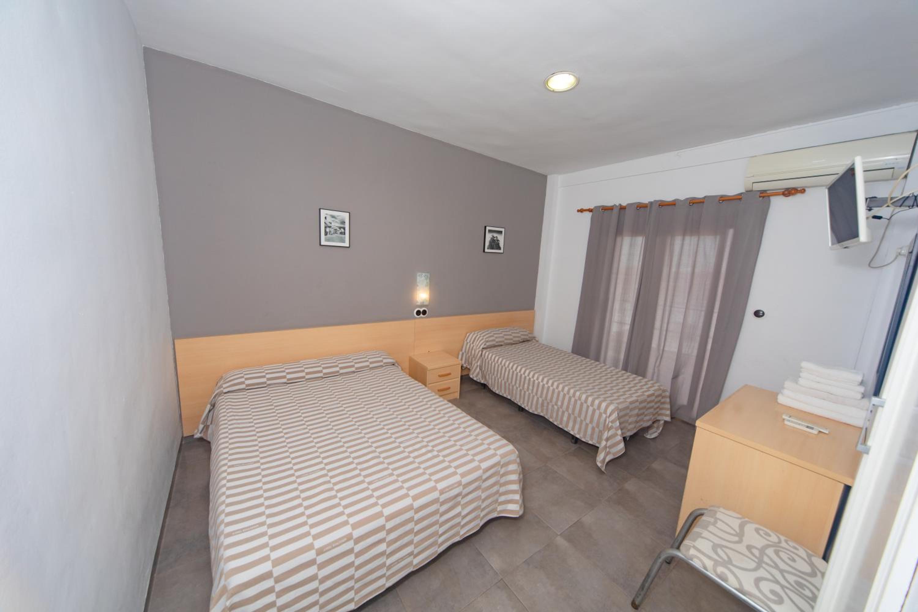Triple Room - Photo 1