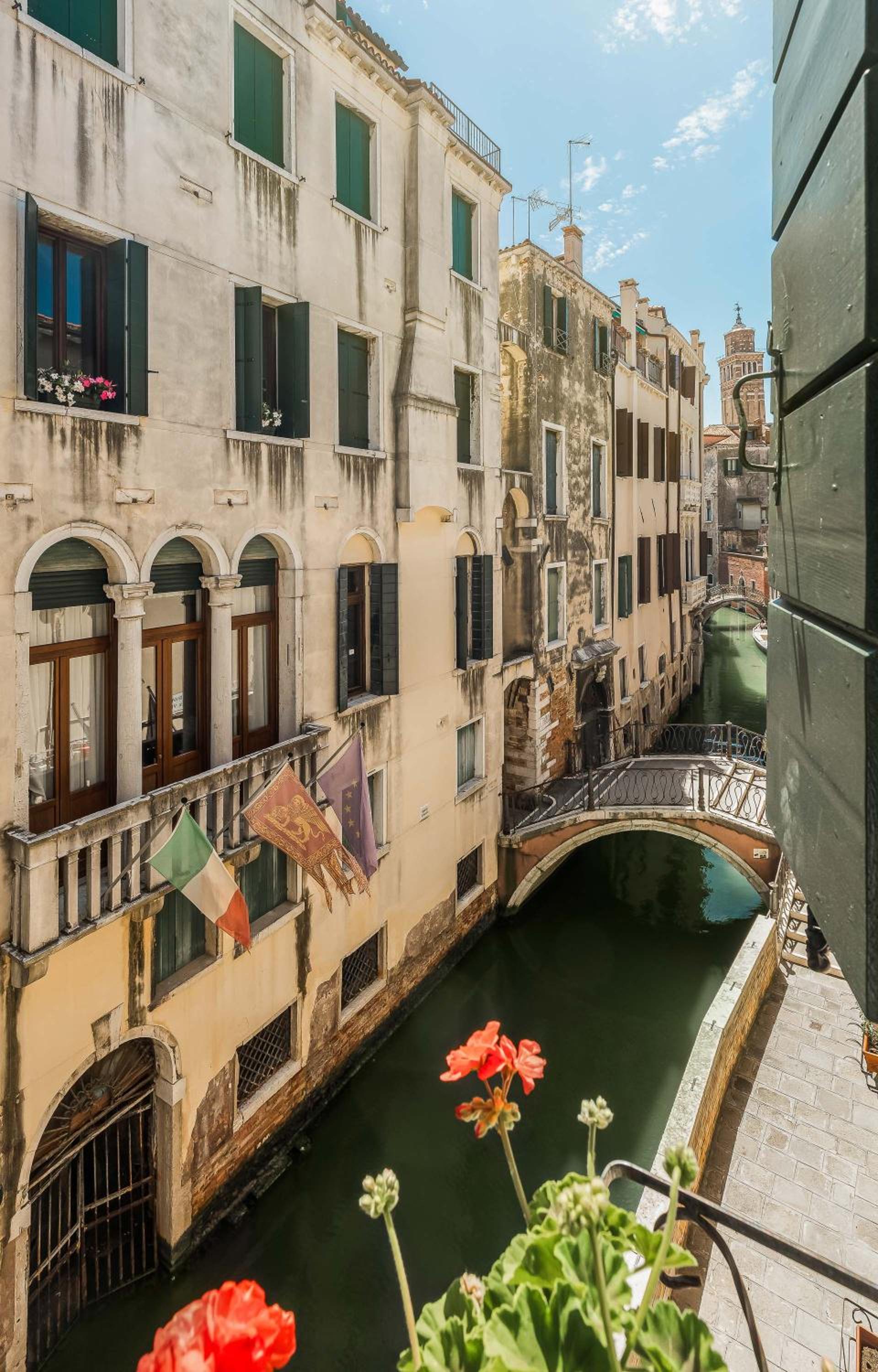 Deluxe Double Room with Canal View
