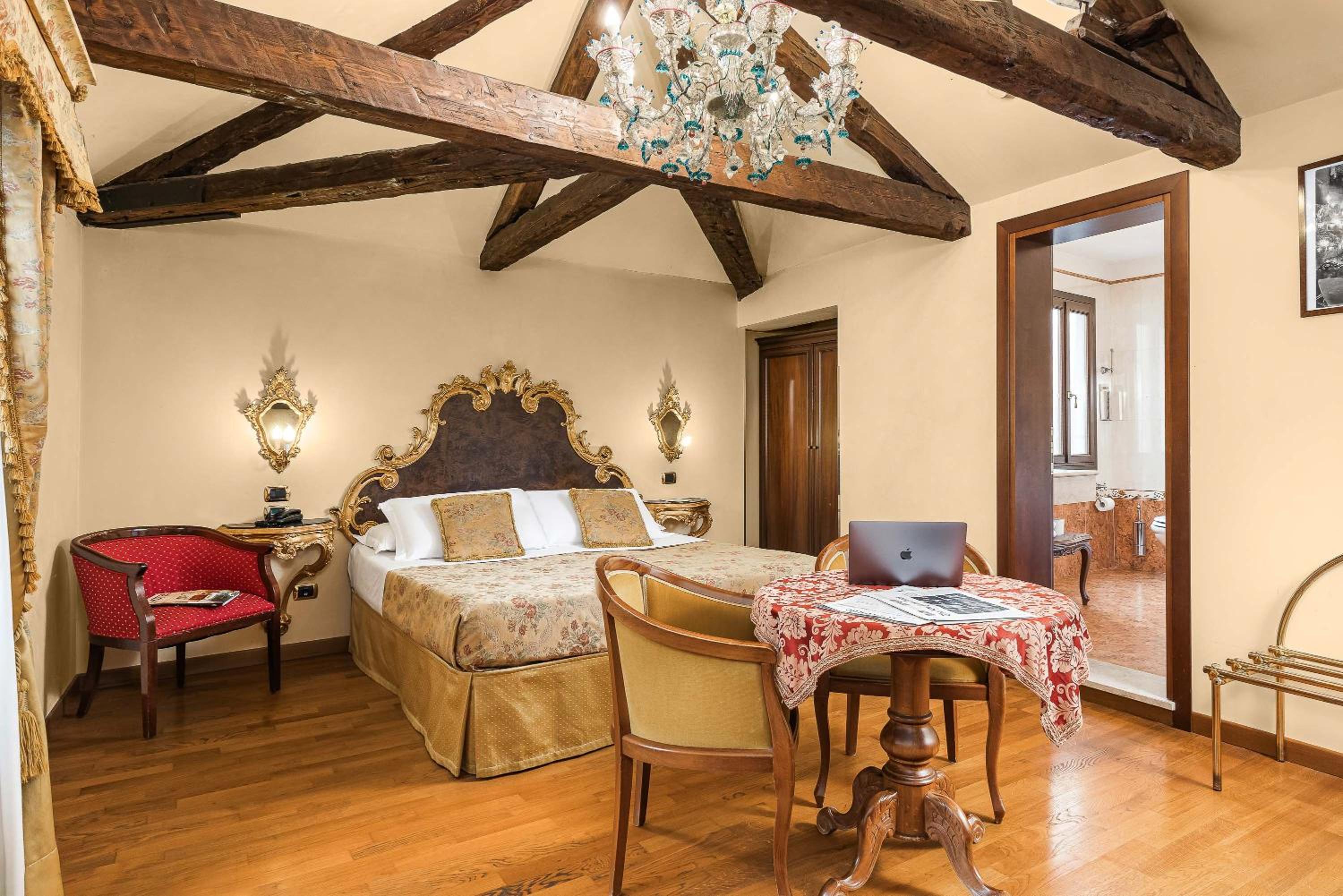 Deluxe Family Room (4 Adults)