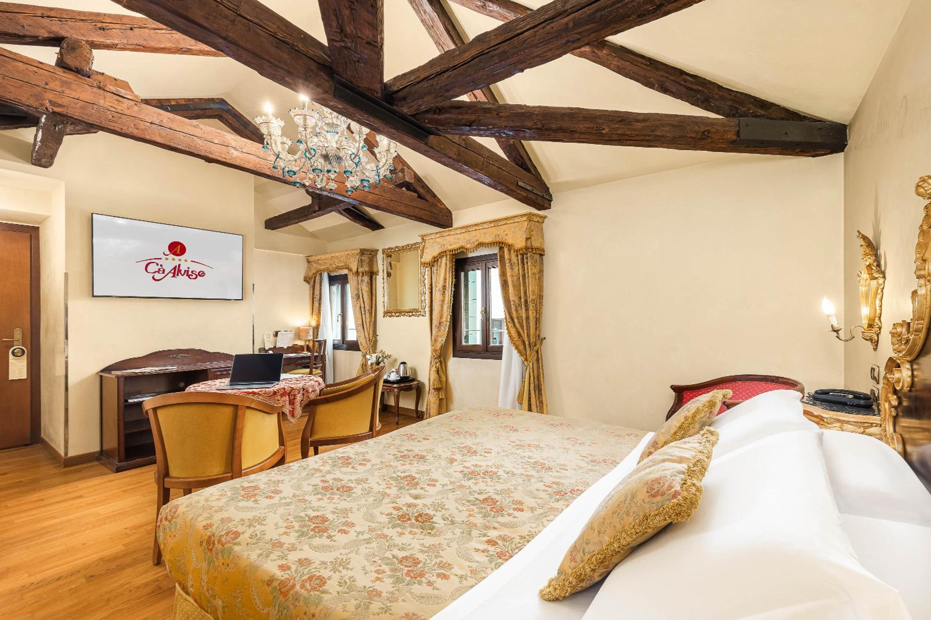 Deluxe Family Room (4 Adults)
