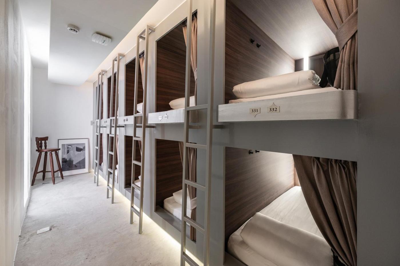 Bunk Bed in Mixed Dormitory Room