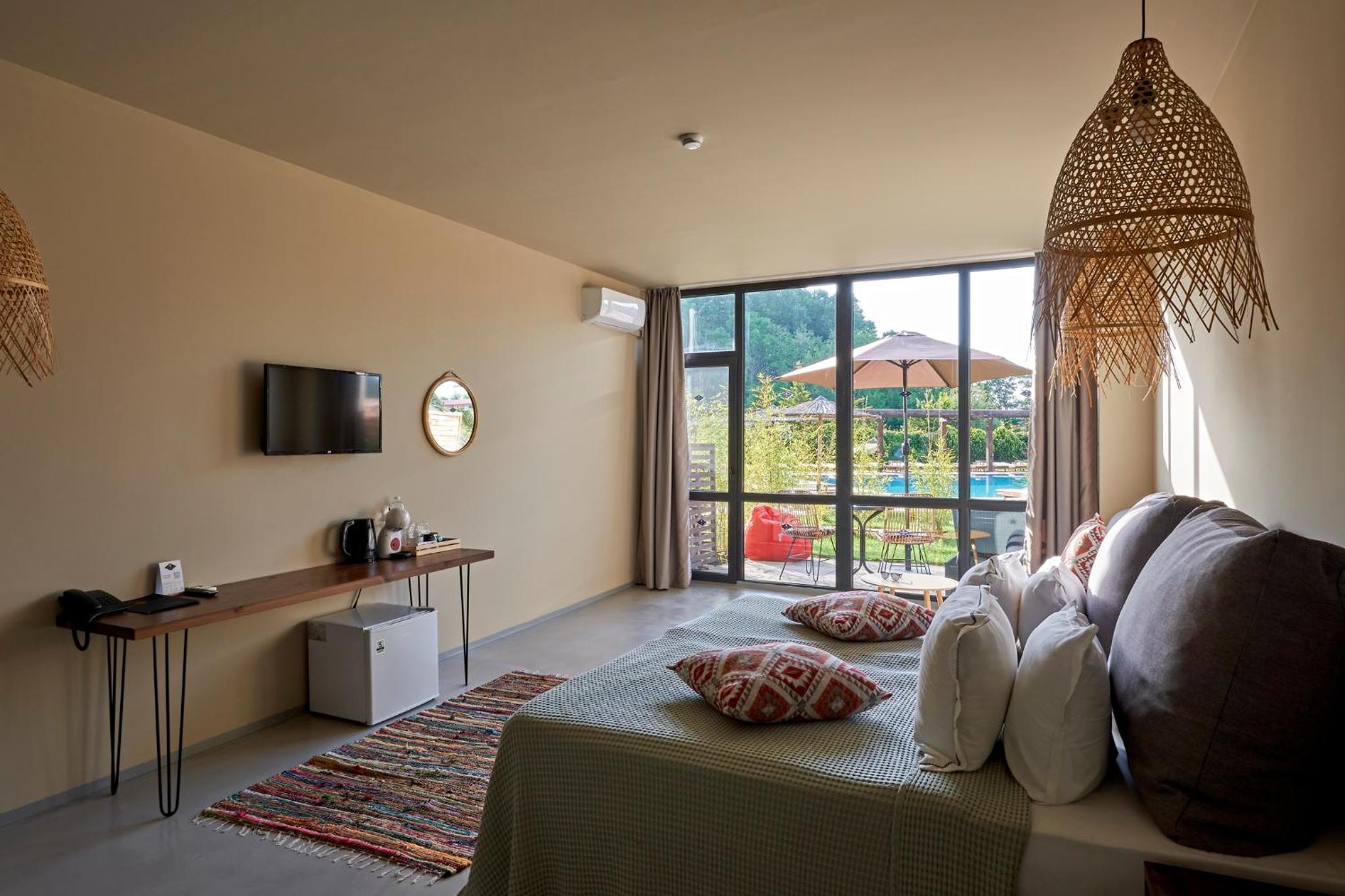 Superior Twin Room with Garden View photo 2