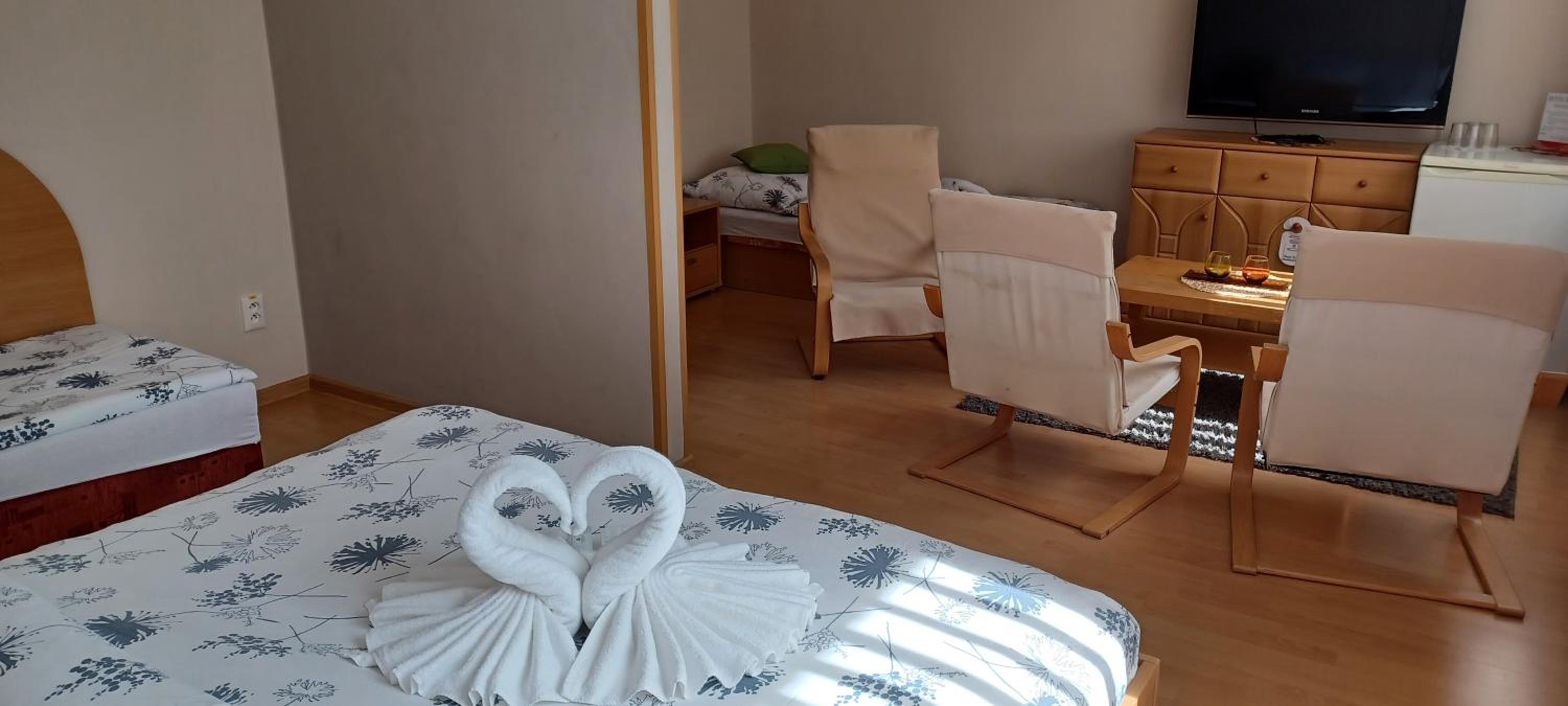 Quadruple Room with Shower photo 1