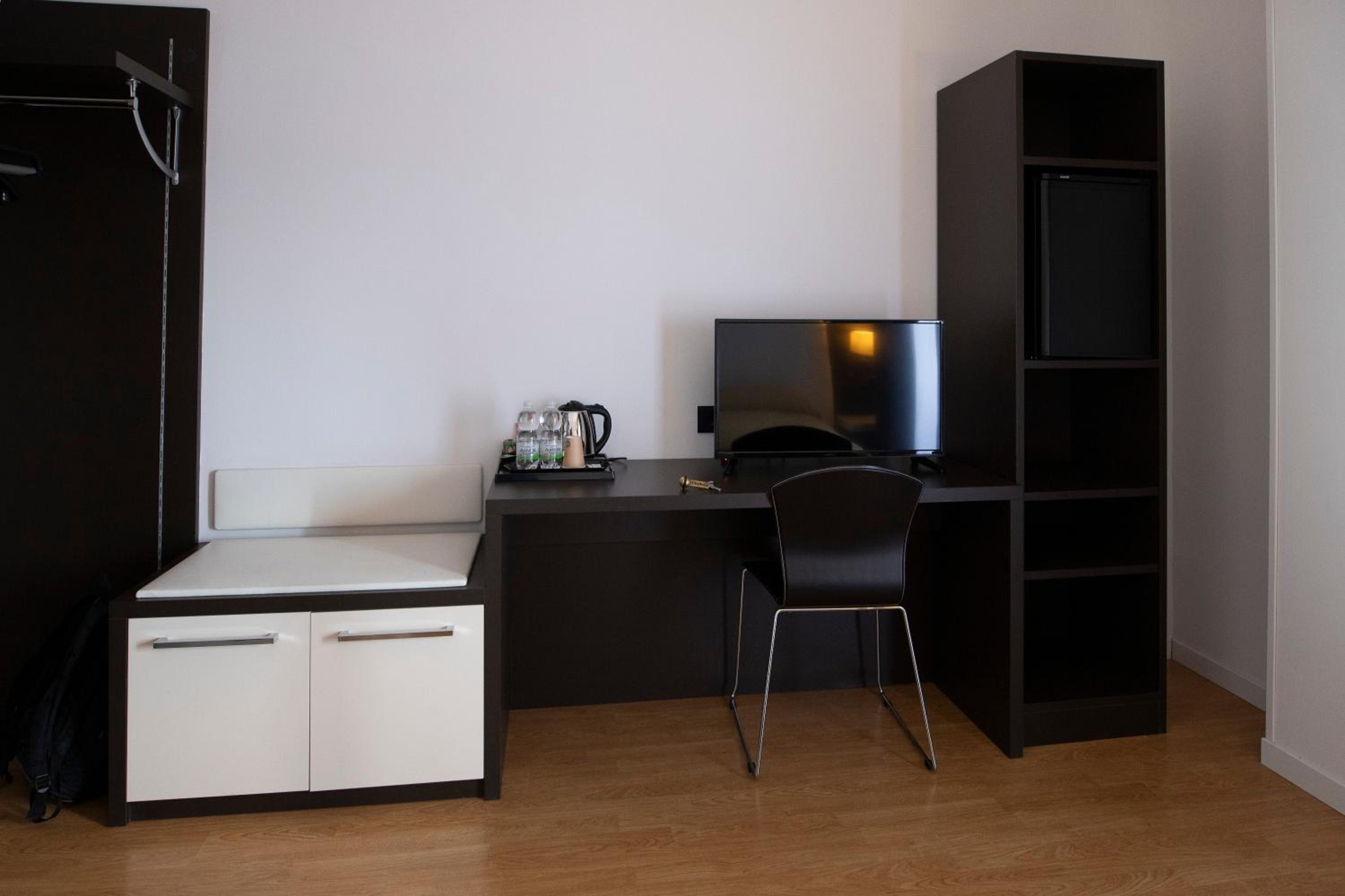 Economy Double Room - Photo 2