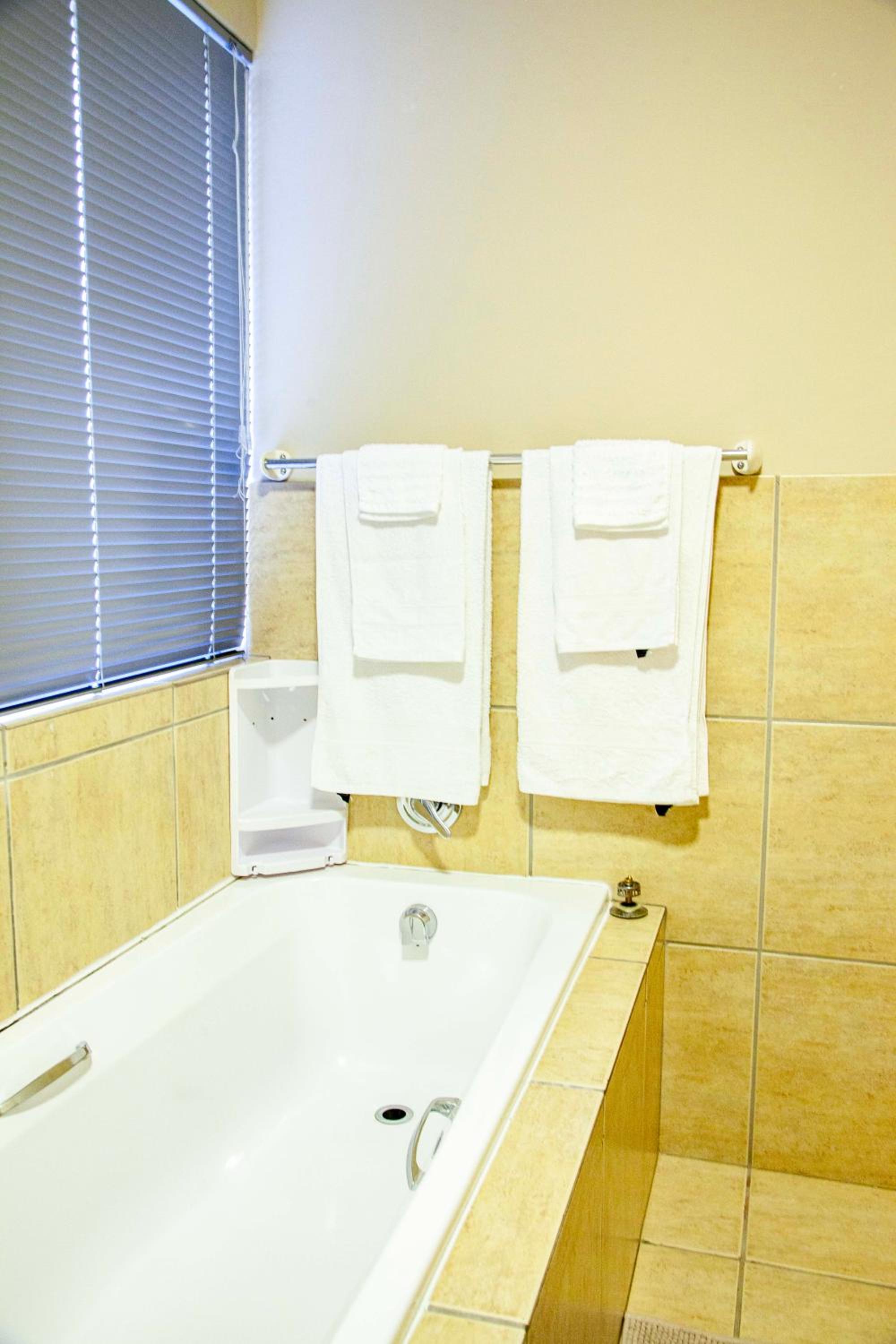 One-Bedroom Suite photo 2