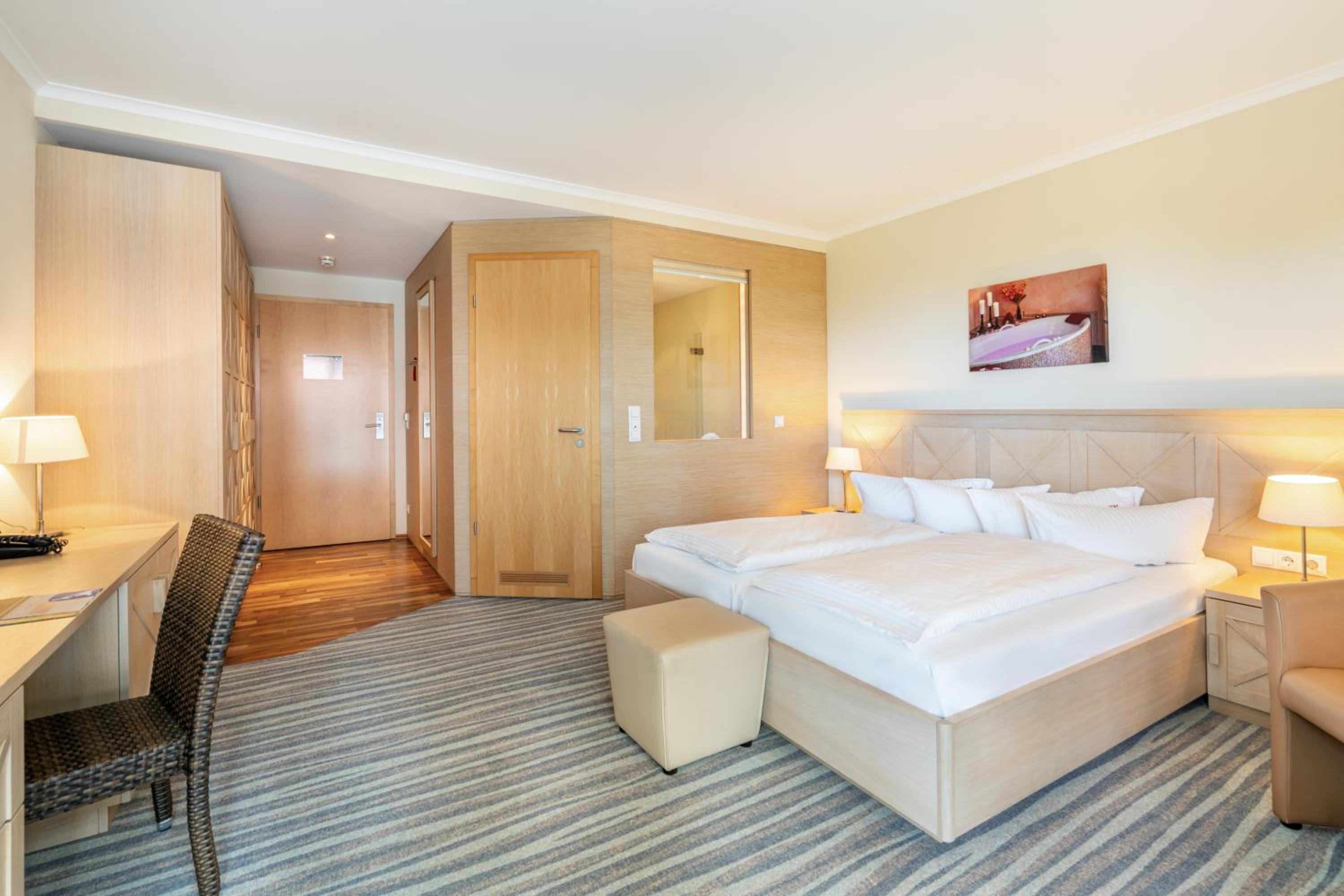 Comfort Double Room with Balcony and Side Sea View