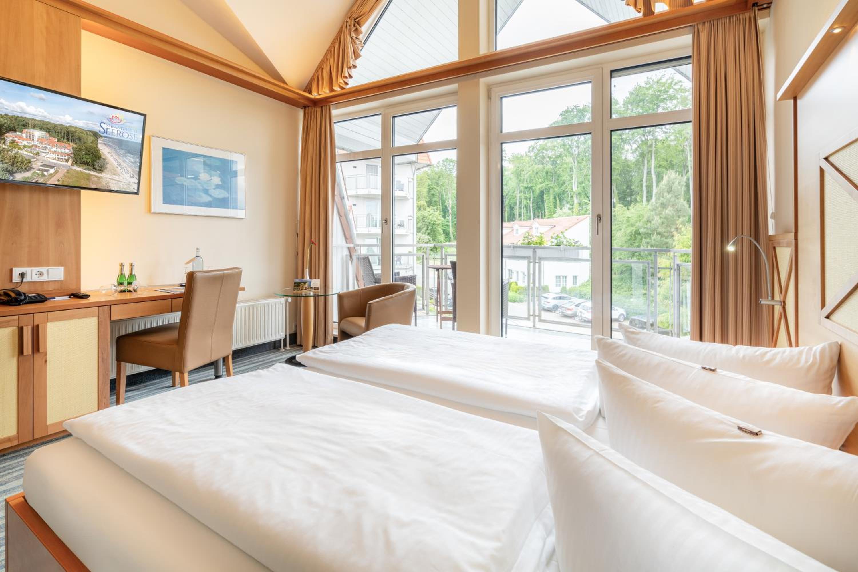 Family Studio with Balcony