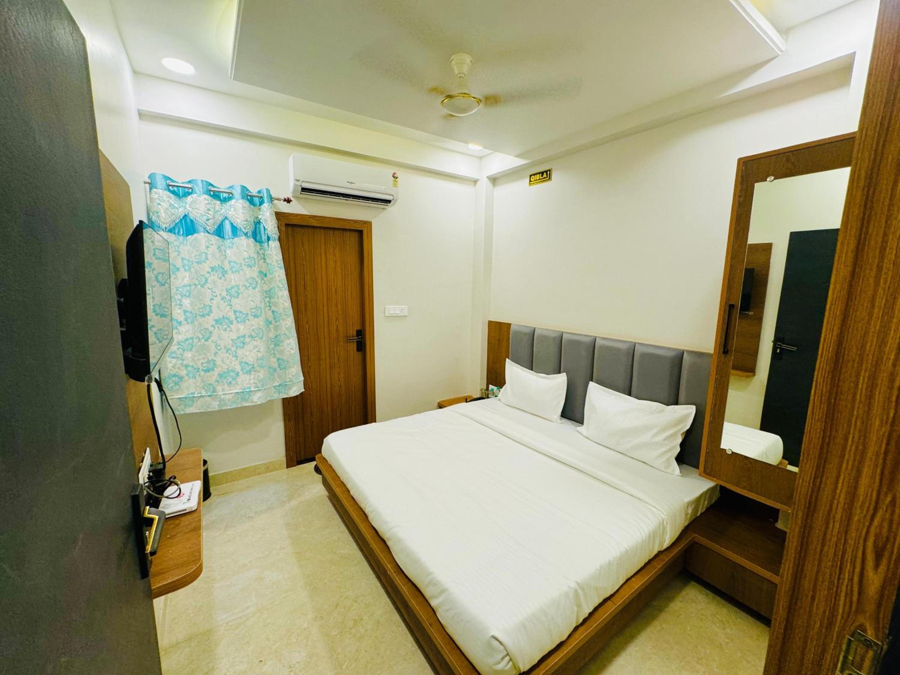 Deluxe Double Room photo 3
