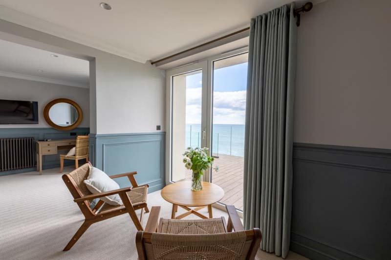 Deluxe Suite with Sea View