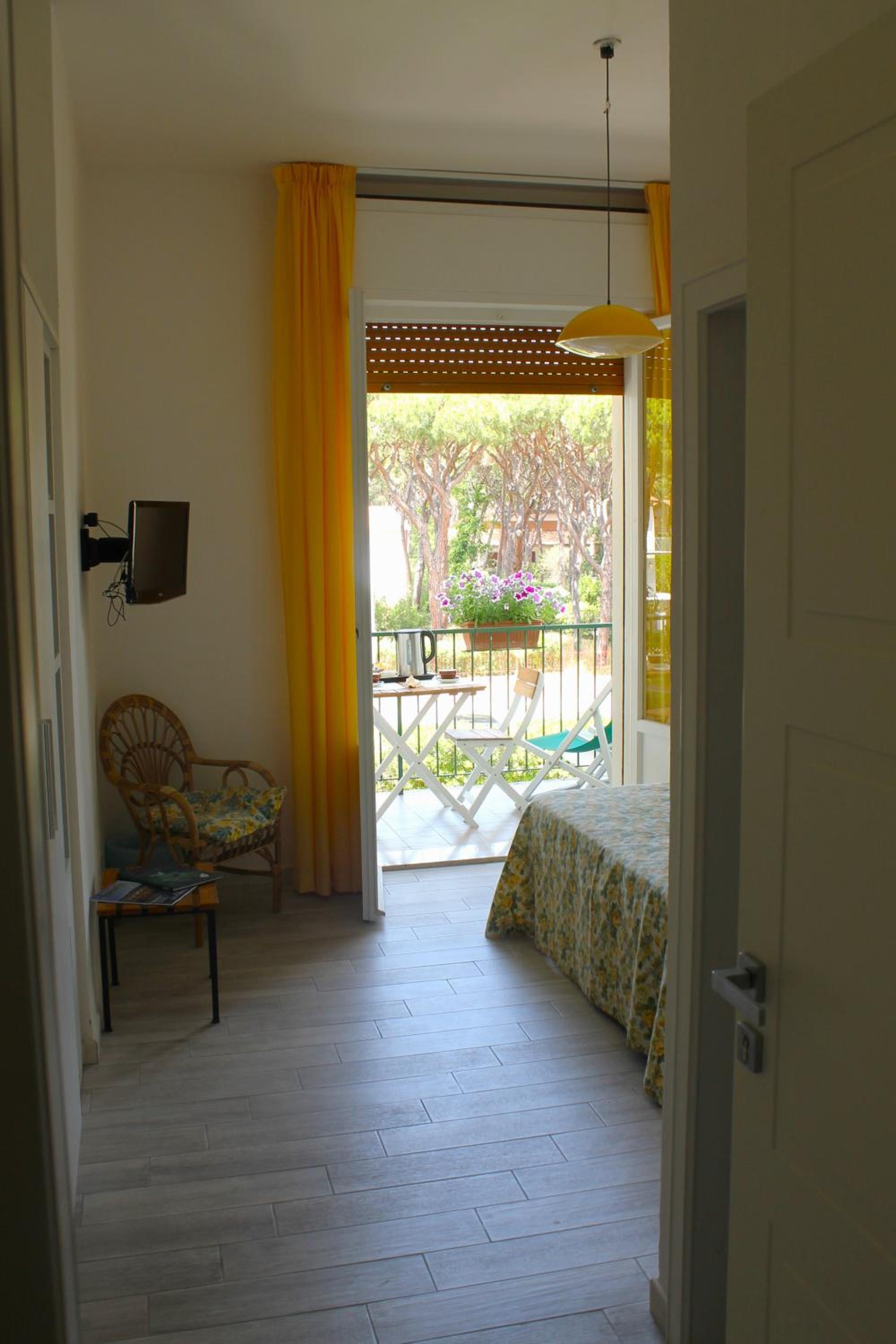 Double Room with Balcony - Beach Package photo 1
