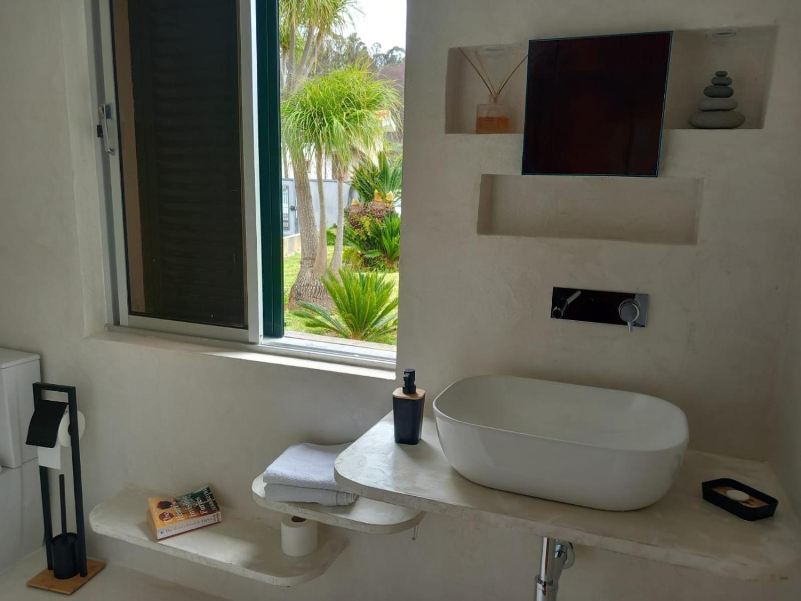 Three-Bedroom Villa photo 2