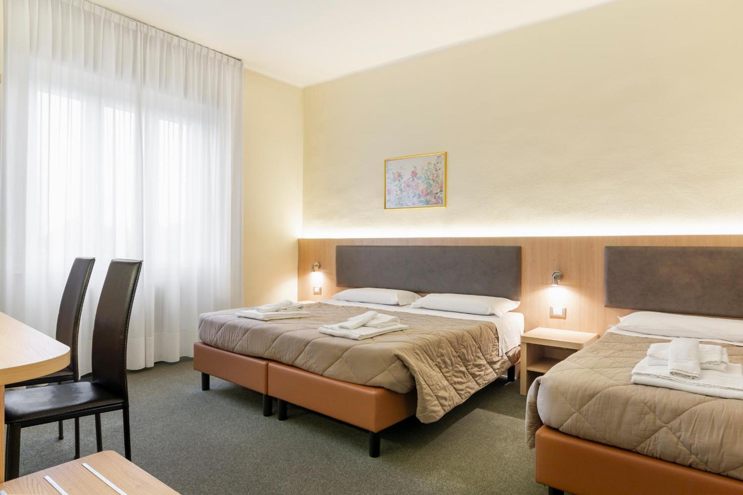 Superior Triple Room - Photo 8