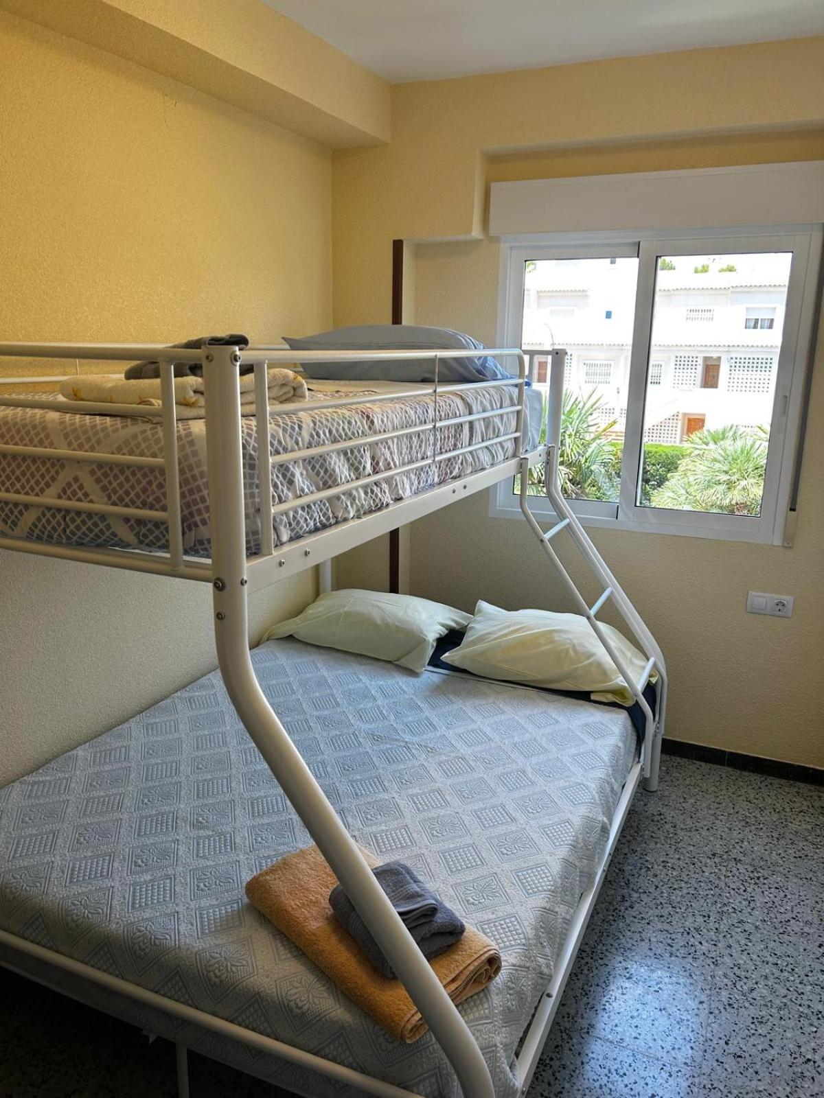 Apartamento con Terraza