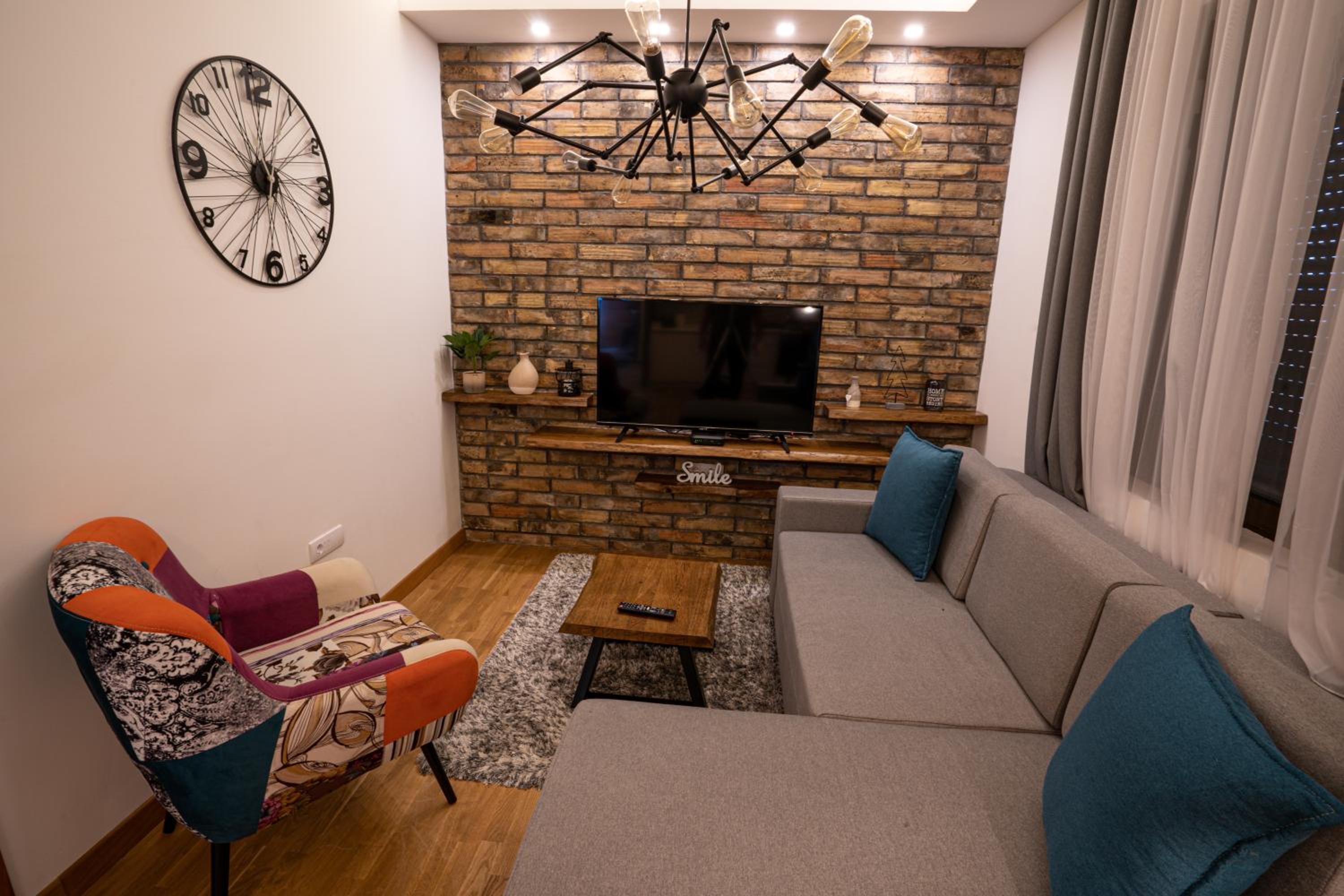 Deluxe Queen Suite - Photo 75