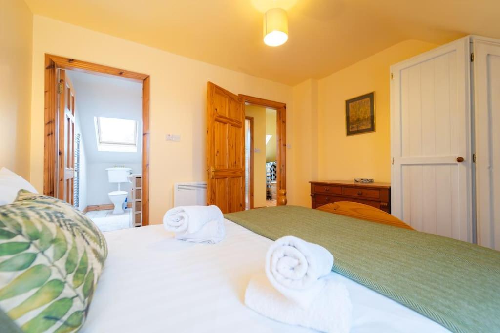 Two-Bedroom House photo 3