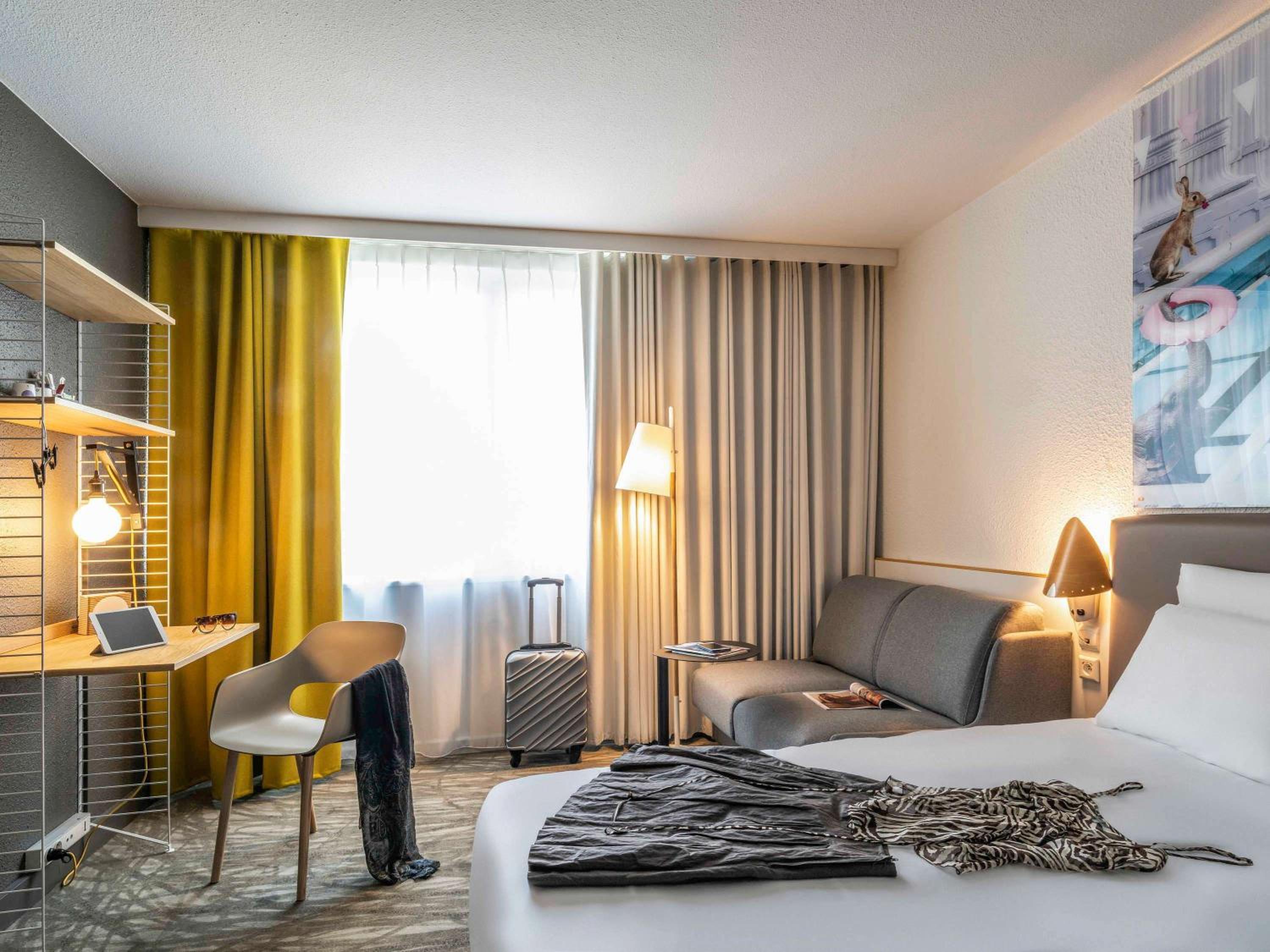 Superior Double Room with Sofa Bed - Photo 13