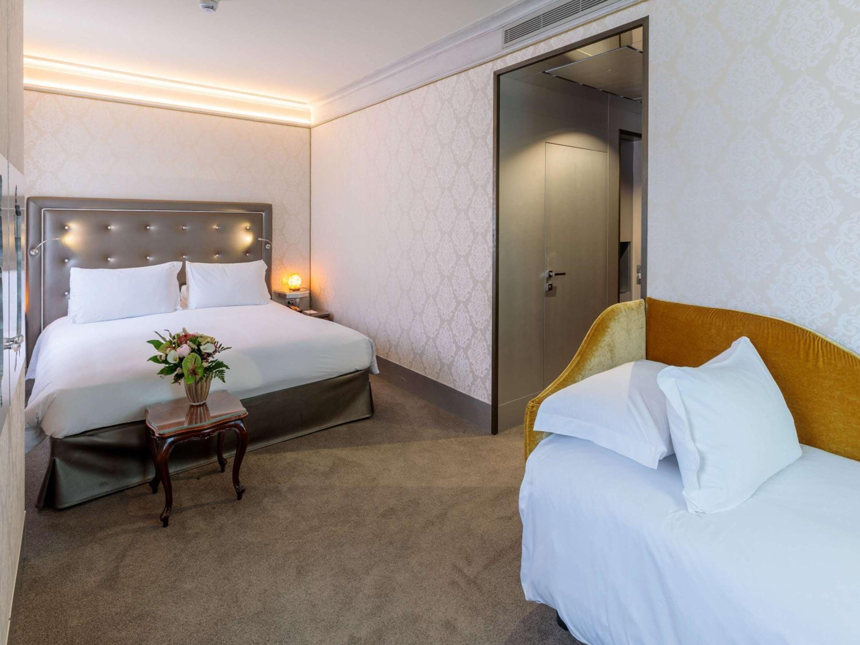 Superior Triple Room with Park View