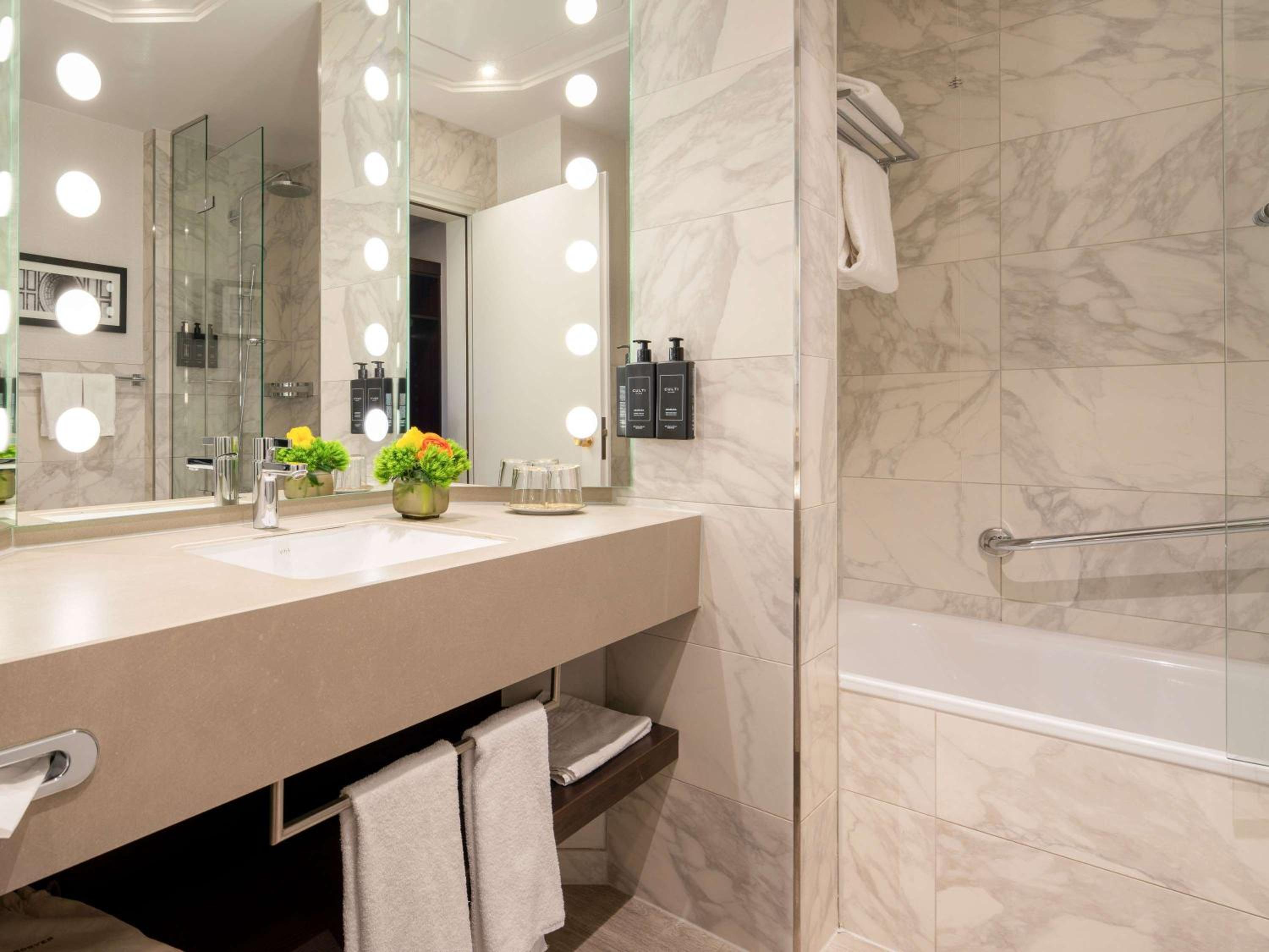 Superior Twin Room - Photo 7