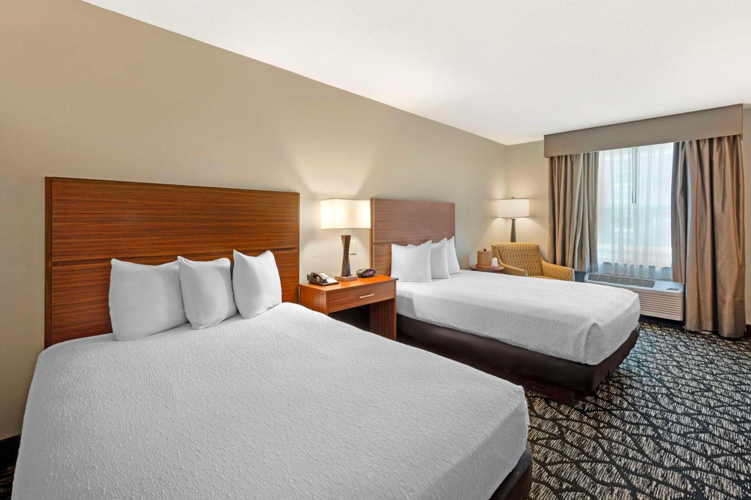 Double Room with Two Double Beds - Photo 1