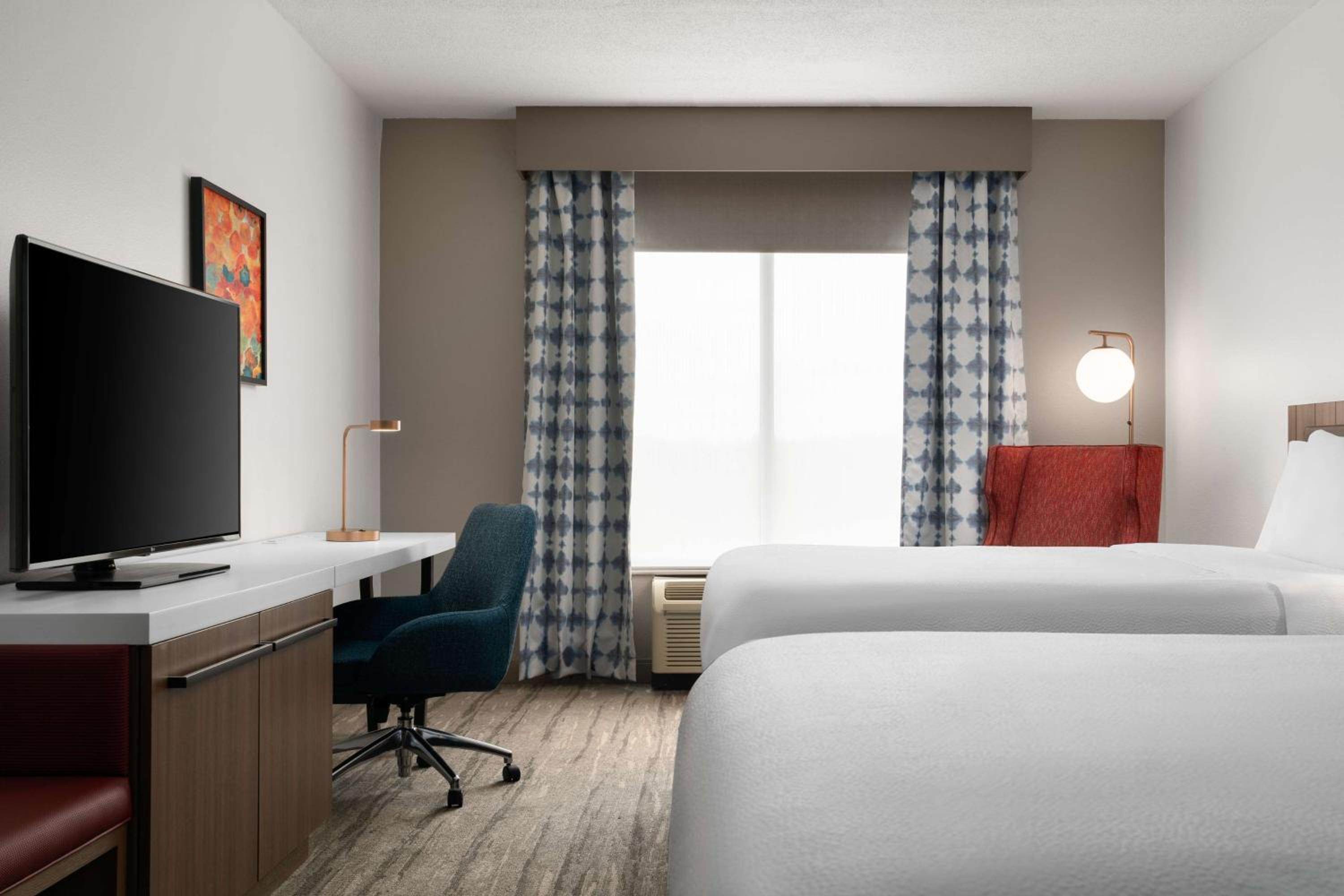 Queen Room with Two Queen Beds - Photo 1