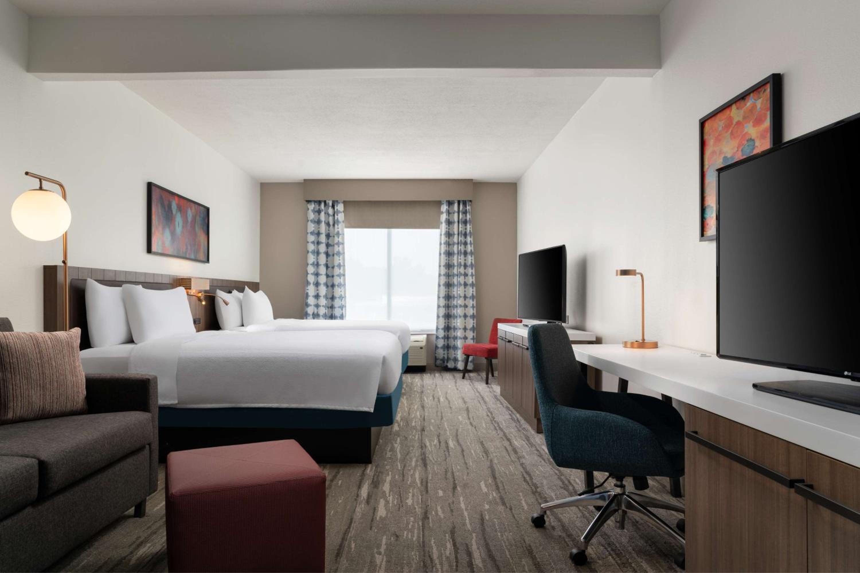 Evolution Queen Junior Suite - Photo 1