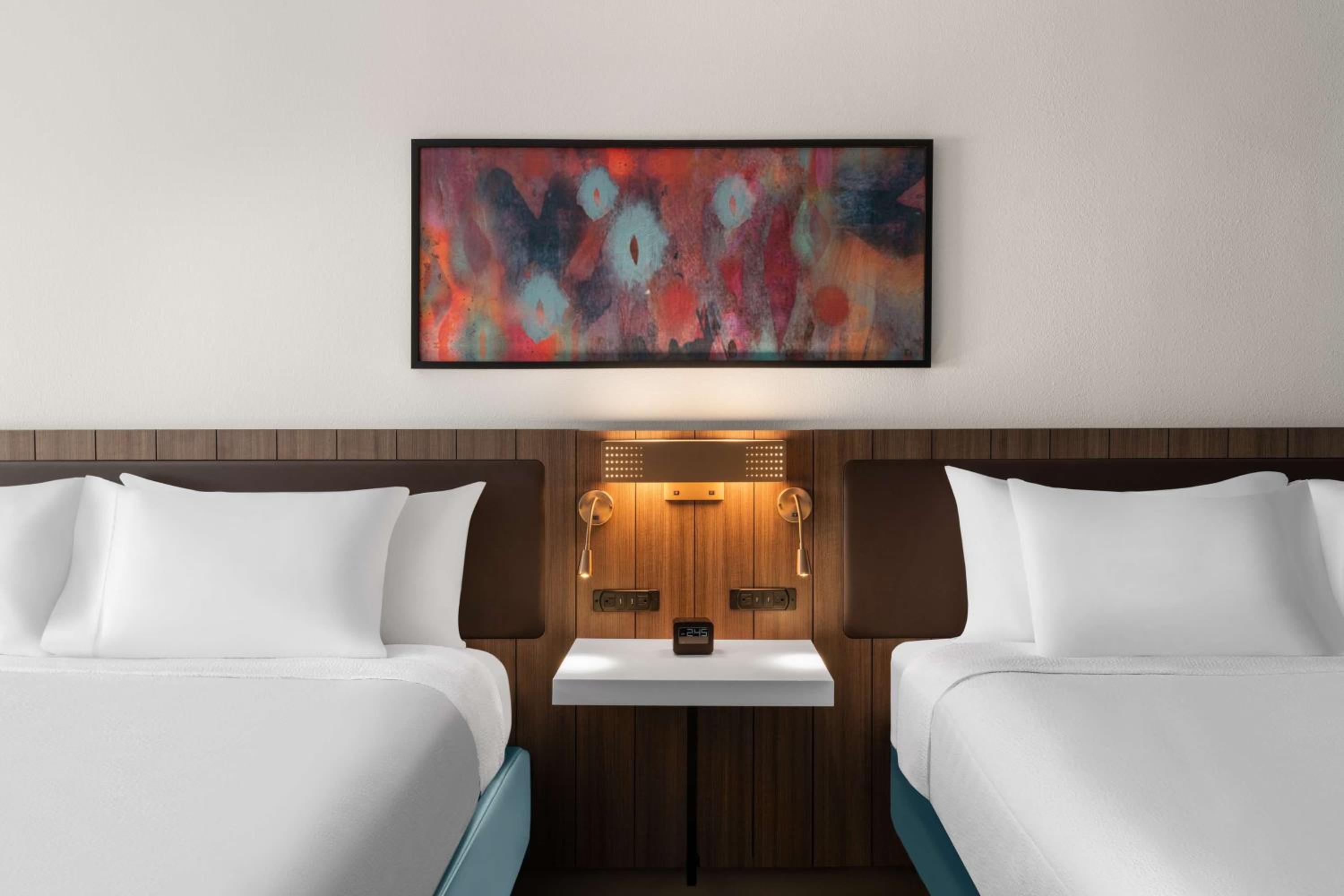 King Room with Two King Beds - Photo 2