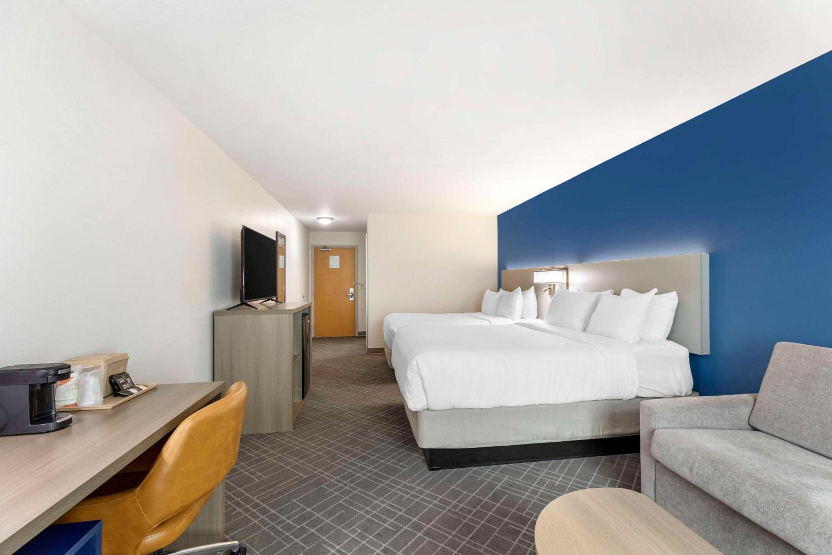 Efficiency Superior Family Suite - Non-Smoking - Photo 7