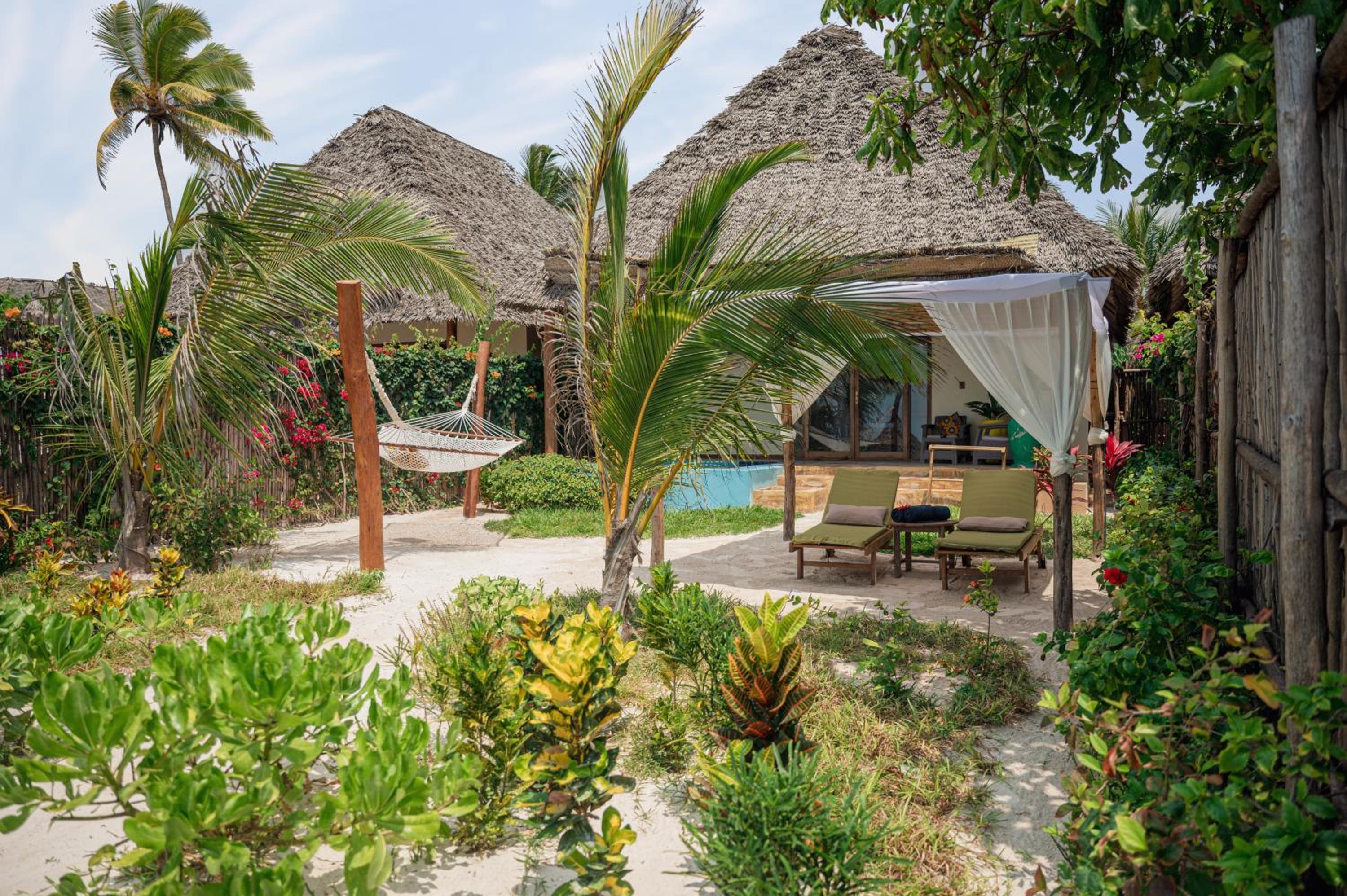 Beachfront bungalow with plunge pool