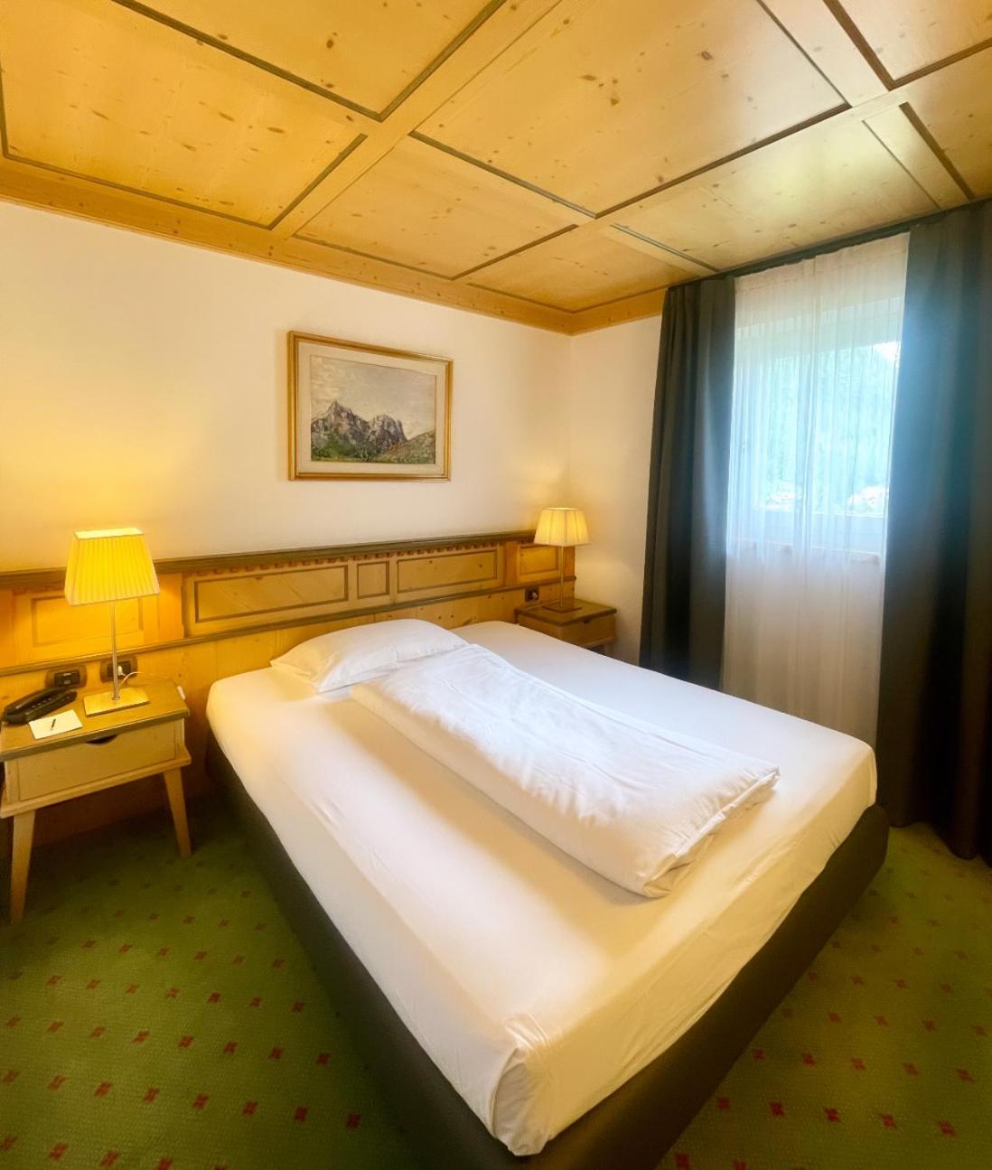 Superior Suite - Photo 11