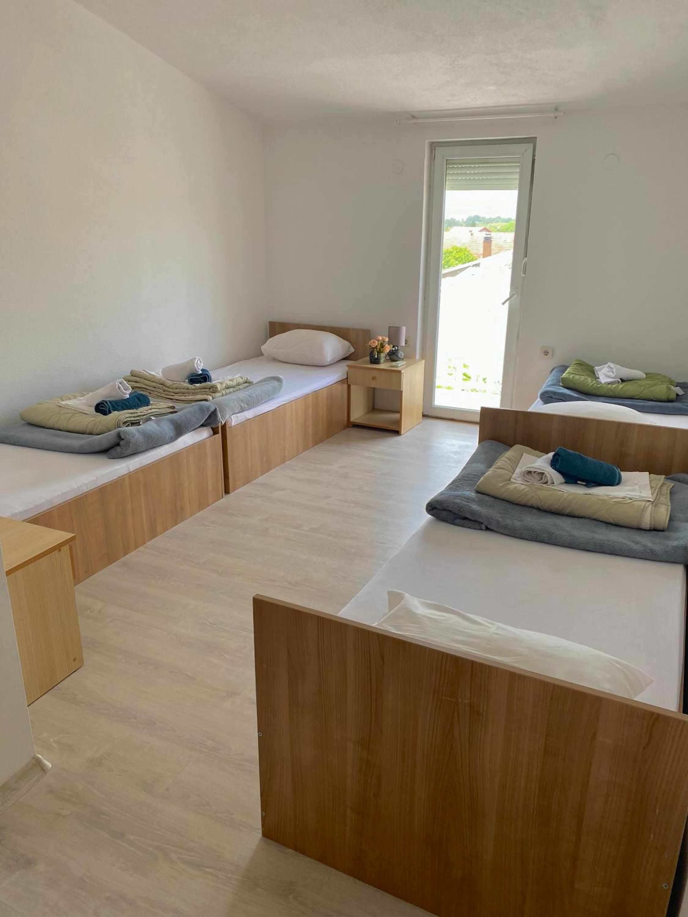 Quadruple Room With Balcony photo 2