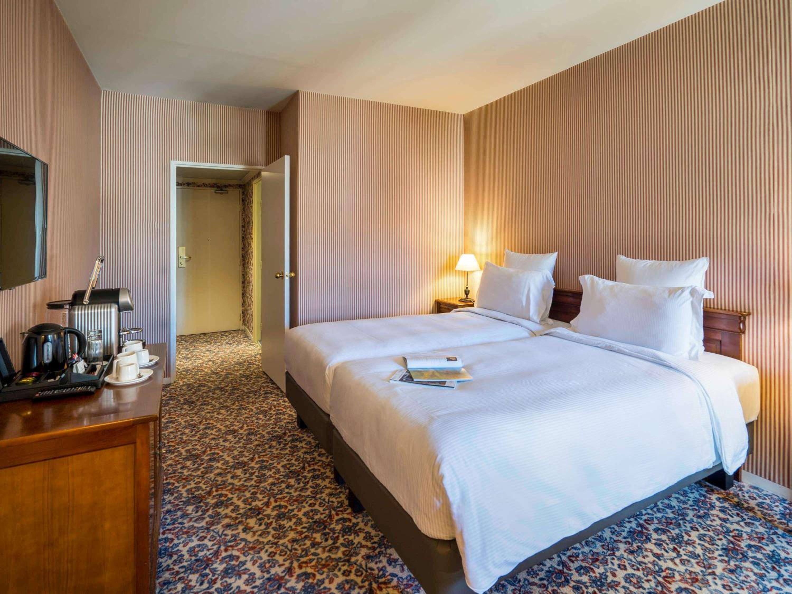 Classic Double or Twin Room with Courtyard View photo 1