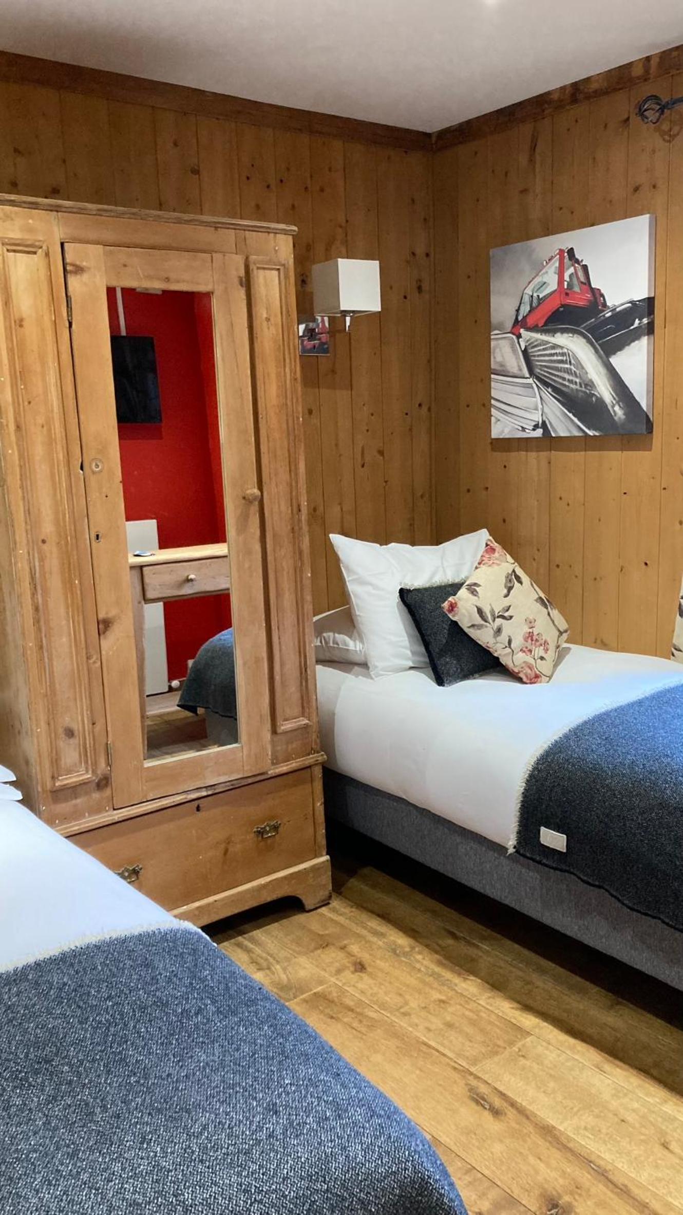 Twin Room - Photo 1